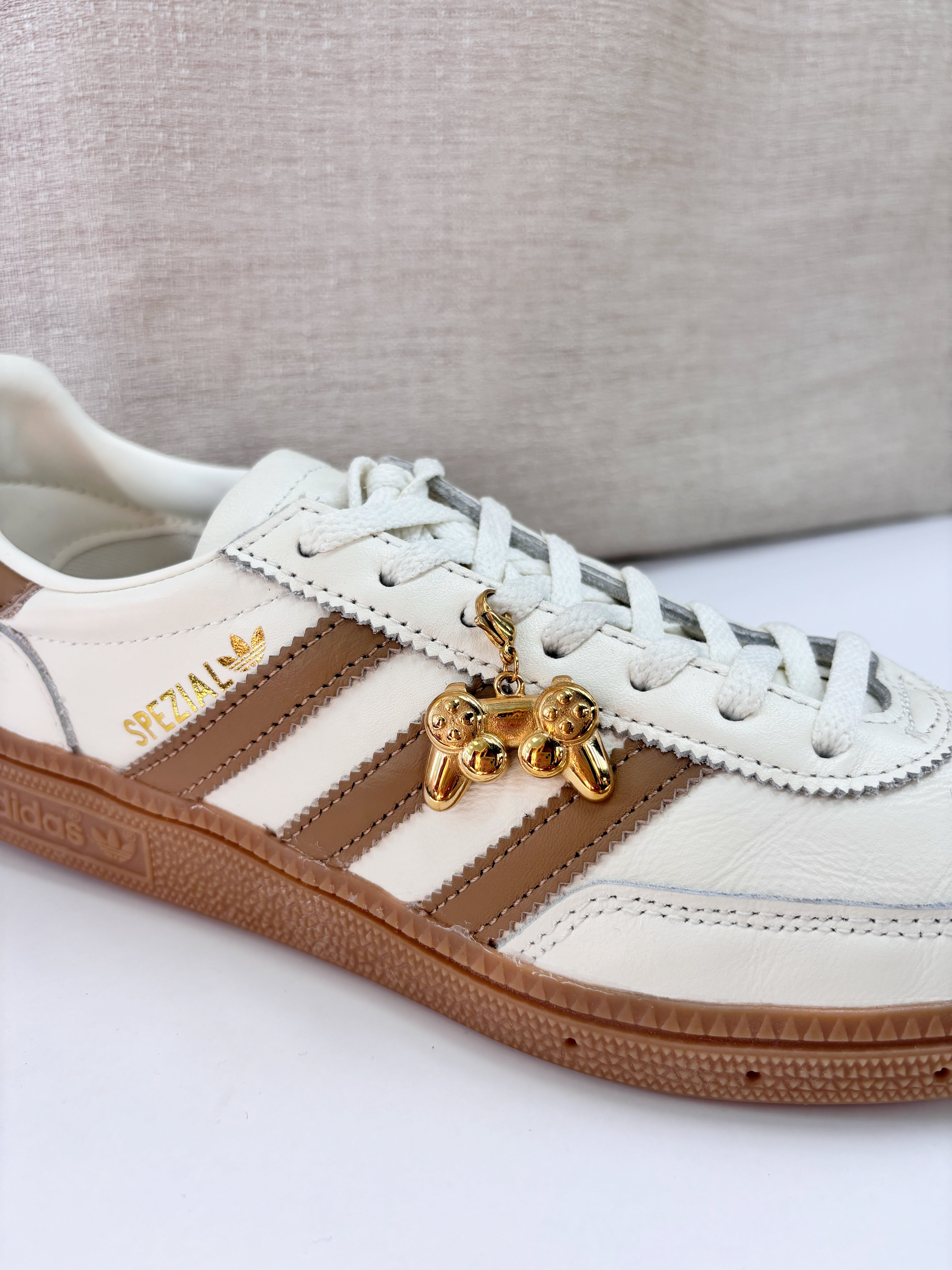 SHOE CHARMS - Gold PlayStation Controller
