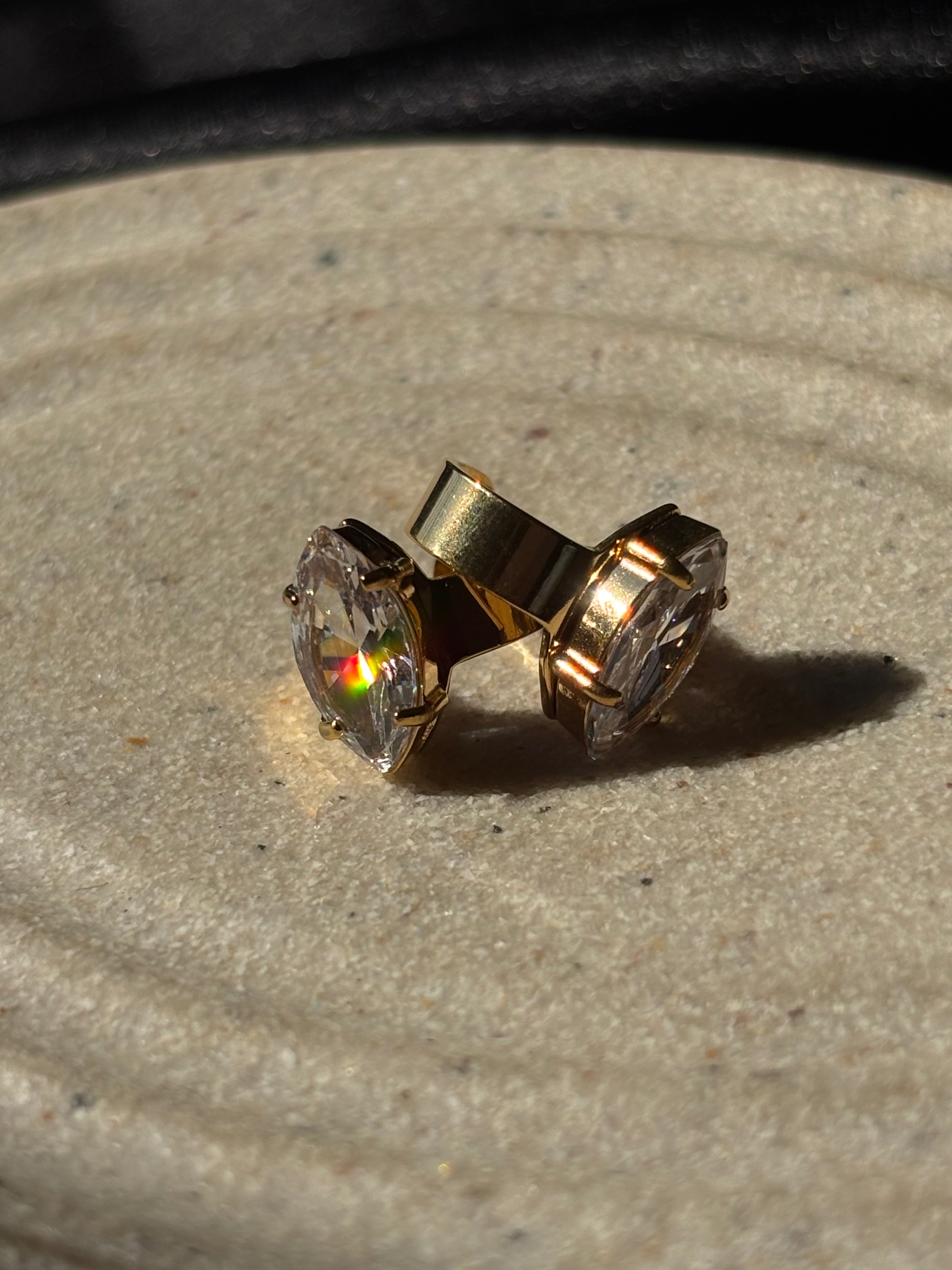 SAINT| TARNISH-FREE| GOLD EAR CUFF| PAIR