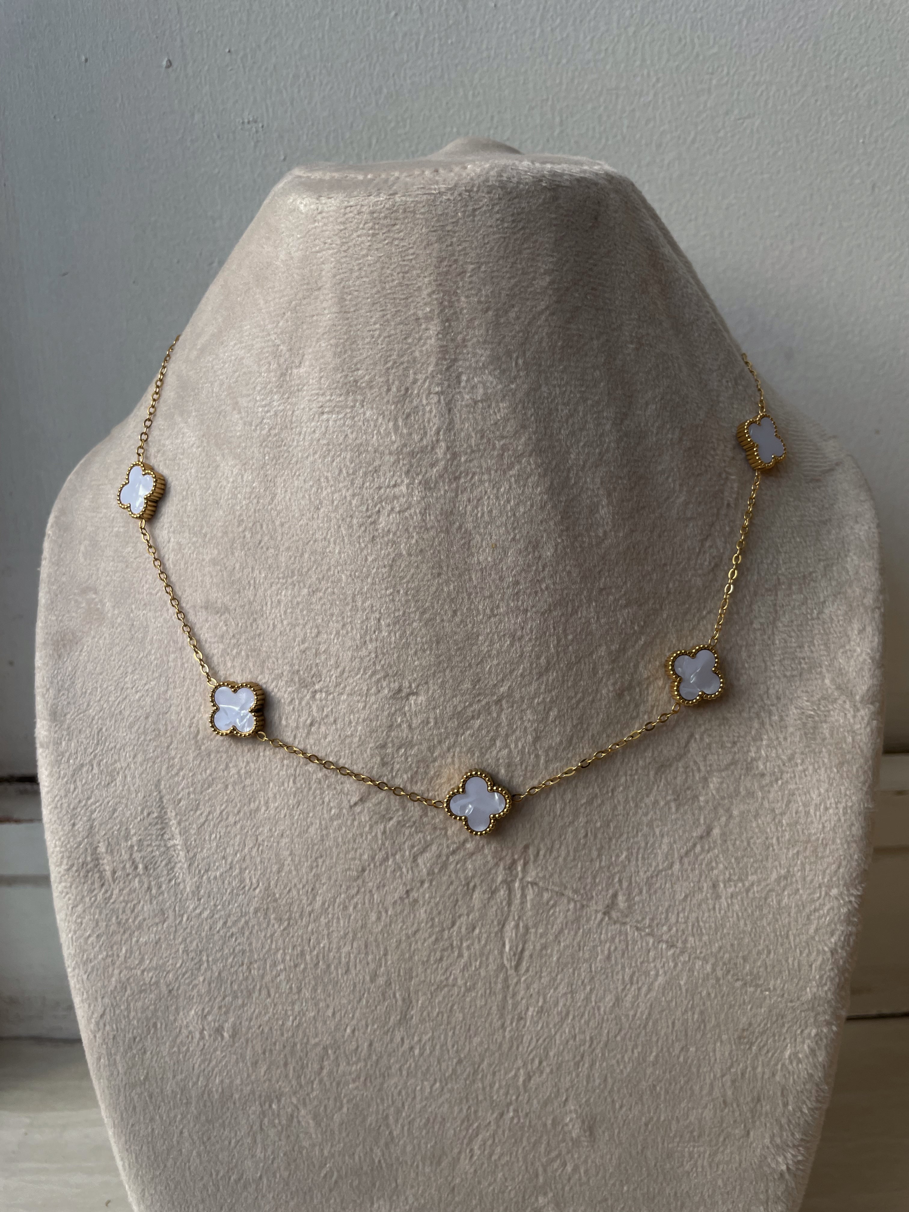 FLOWER MULTI NECKLACE | Tarnish Free | Gold Black/White Multi-Flower | Necklace