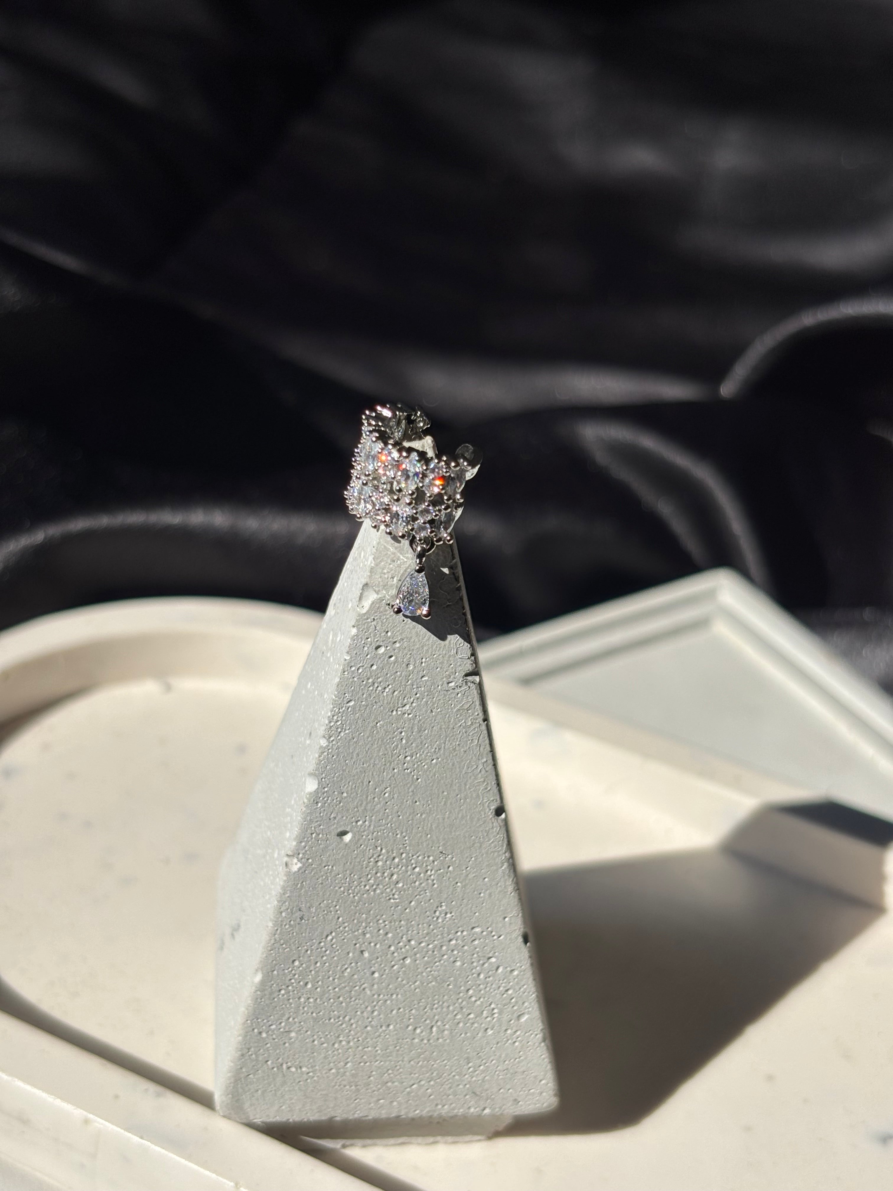 AVANI| SILVER EAR CUFF| TARNISH-FREE|SINGLE PIECE