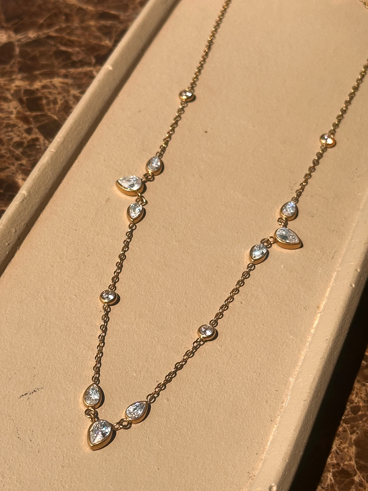 PRIMROSE|TARNISH-FREE|DAINTY FLORAL NECKLACE