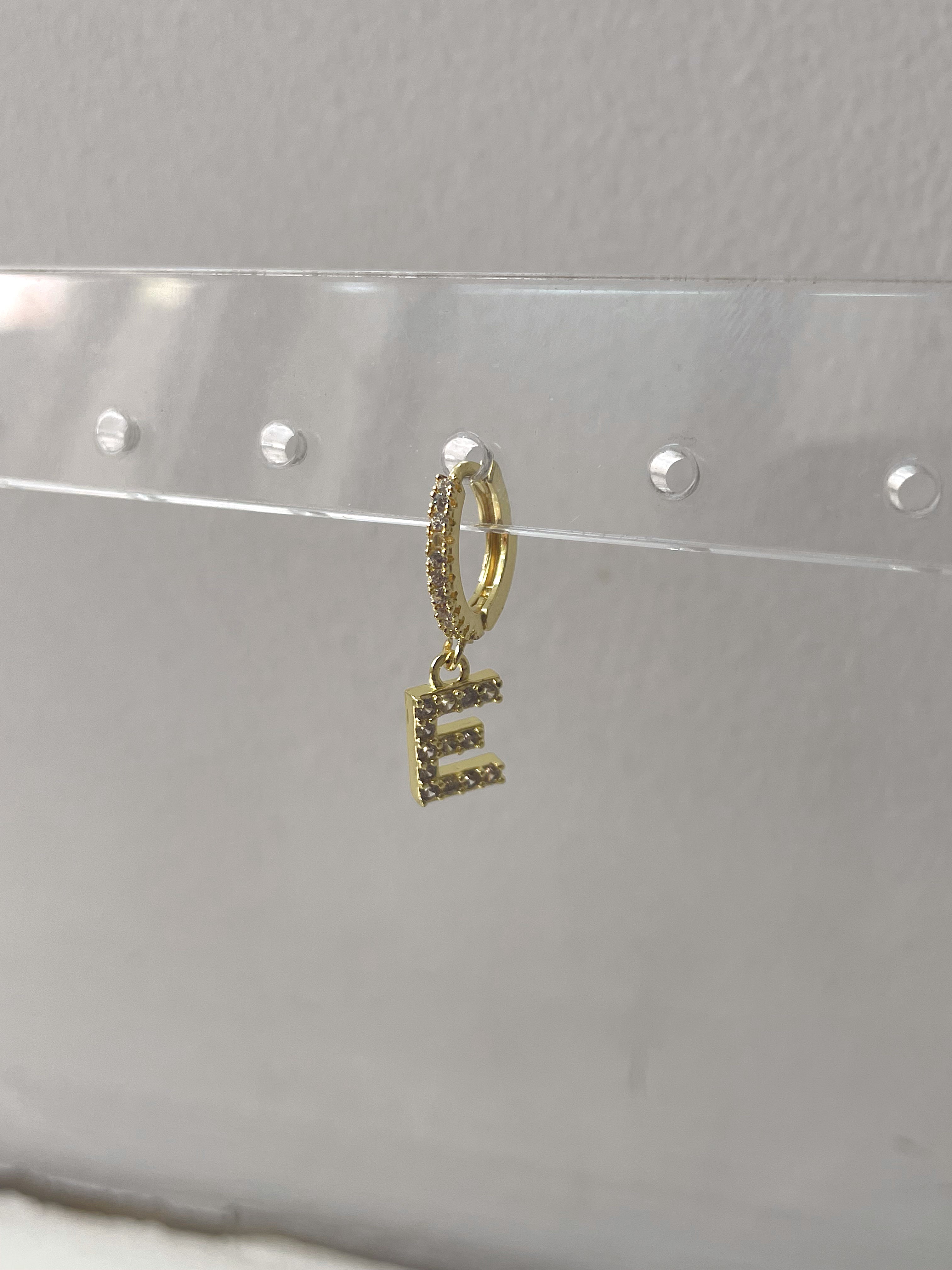 INITIAL HUGGIES | Earrings (One Piece)