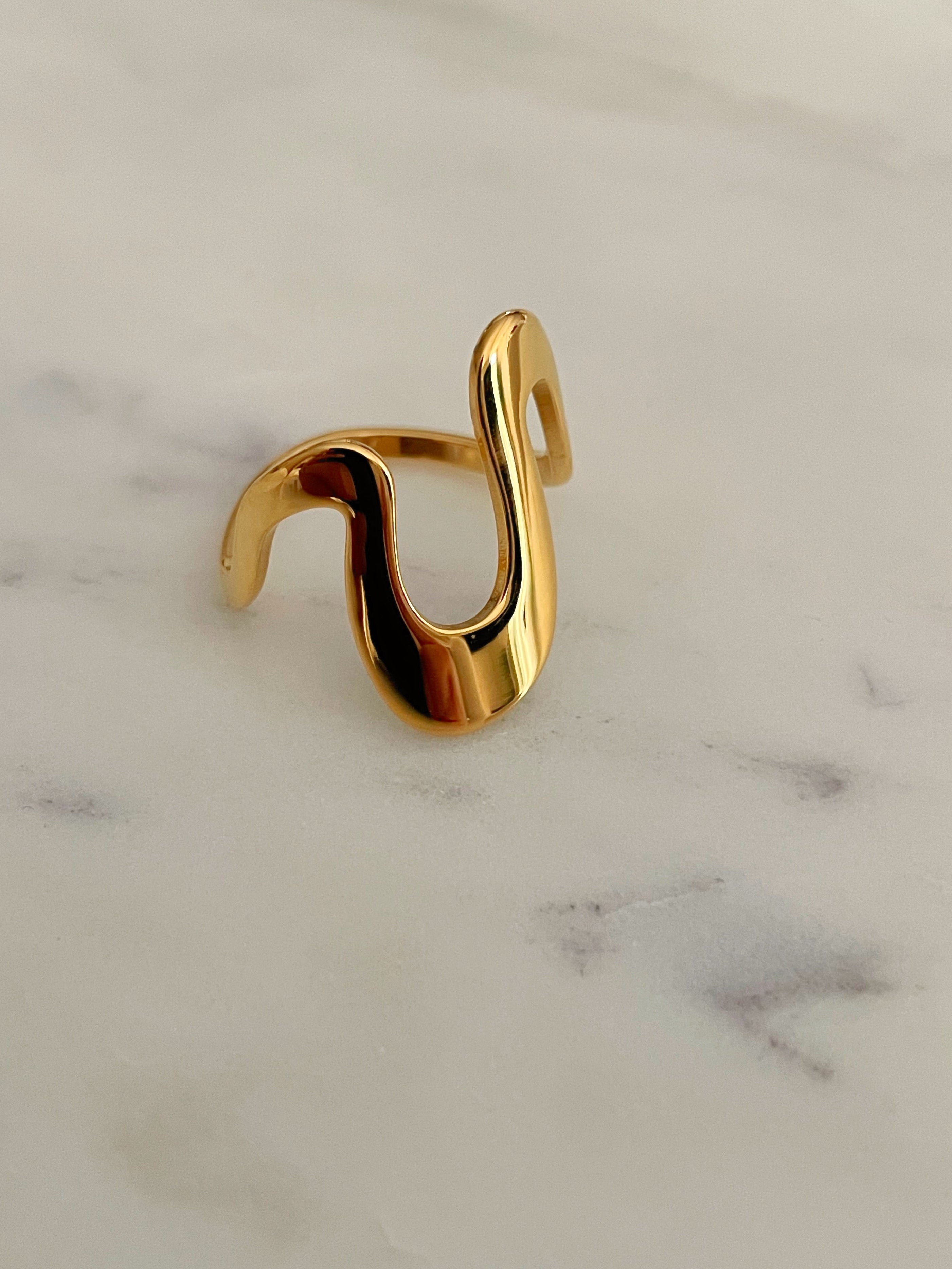 Flow State| Tarnish-Free| Wavy Gold Ring