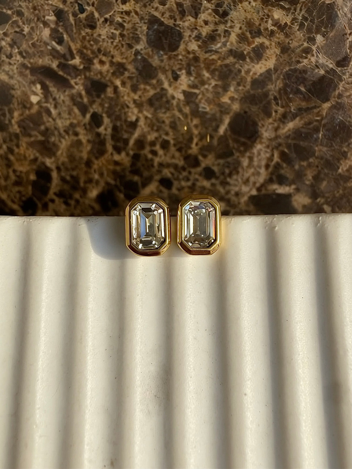 MAISON| TARNISH-FREE| GOLD STUD EARRING