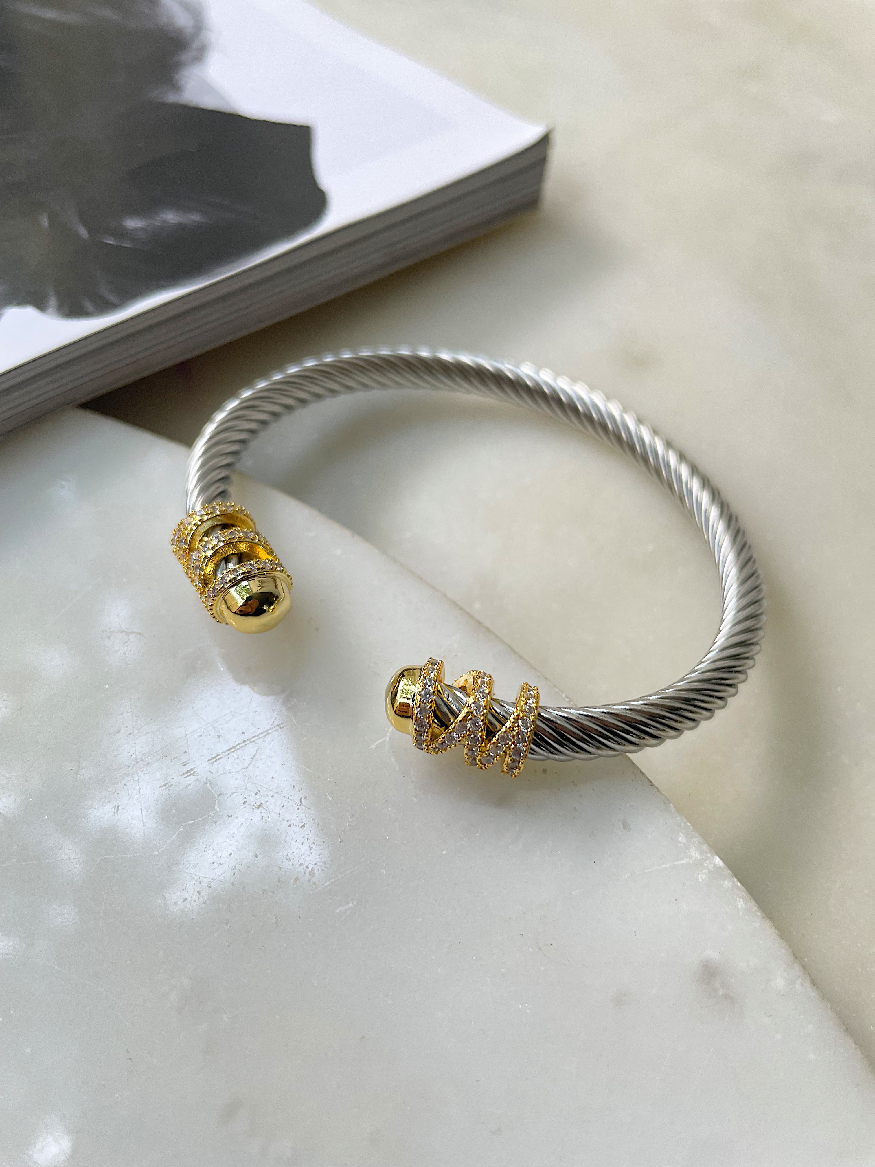 VALTORI | Tarnish Free | Stainless Steel | Silver and Gold  (1 piece)