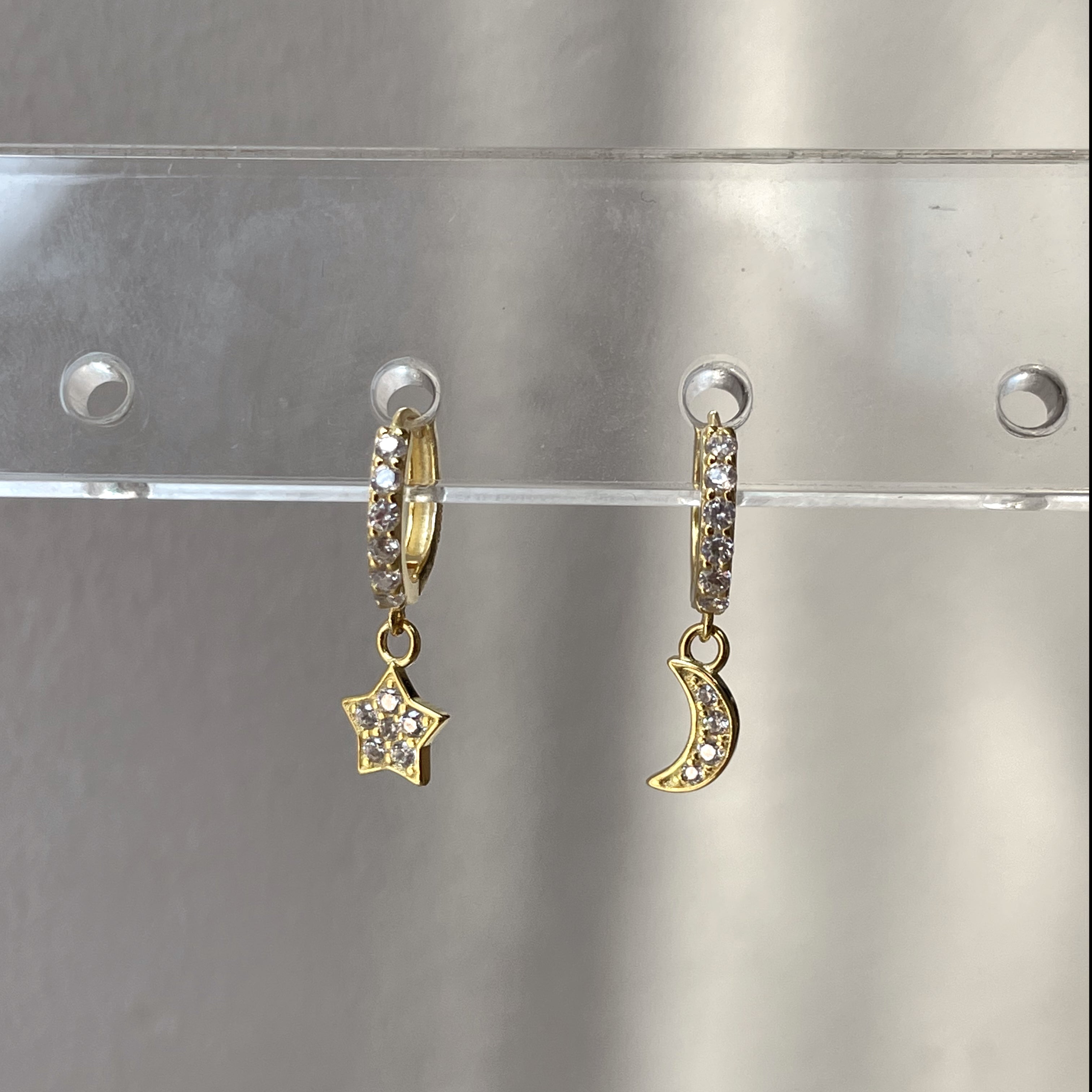 CERELIA | S925 Sterling Silver |18k Gold/Platinum Plated I Cubic Zirconia | Star and Moon Huggie | Earring