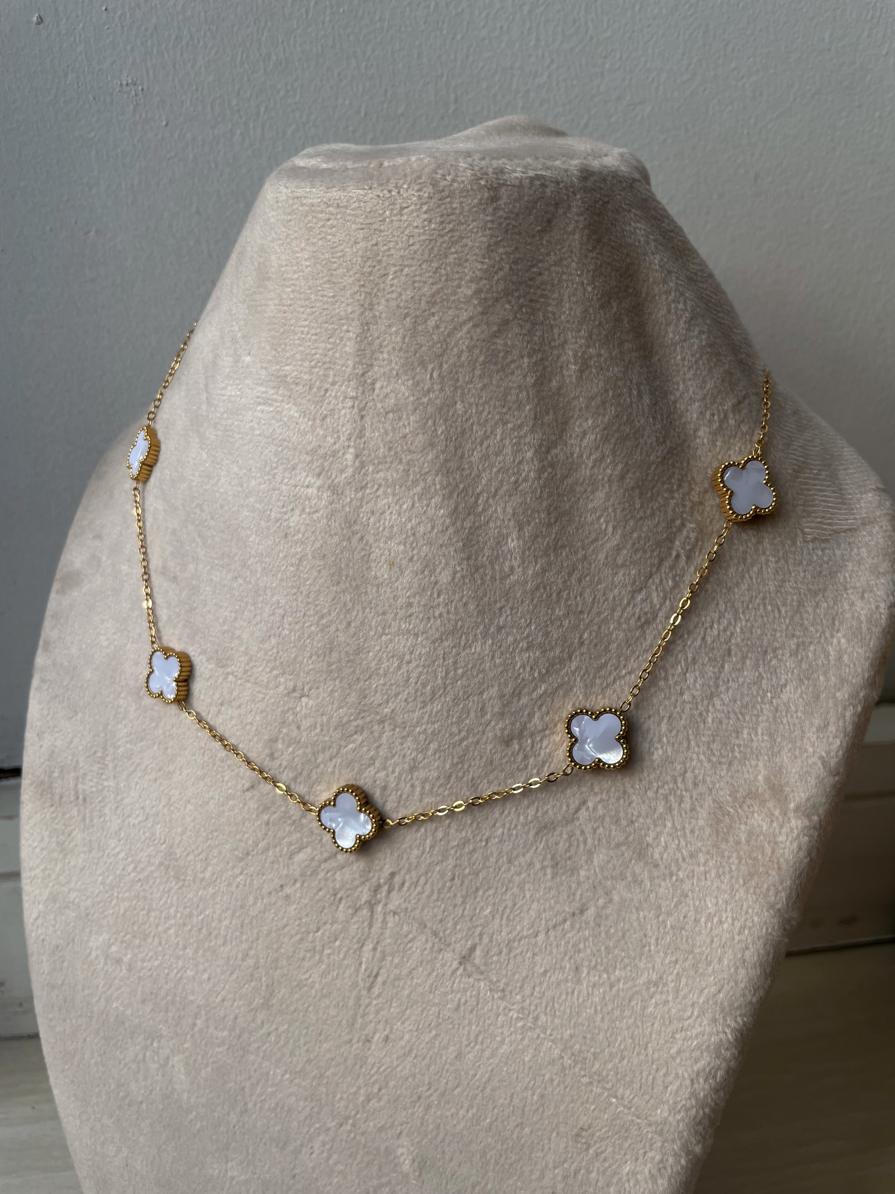 FLOWER MULTI NECKLACE | Tarnish Free | Gold Black/White Multi-Flower | Necklace