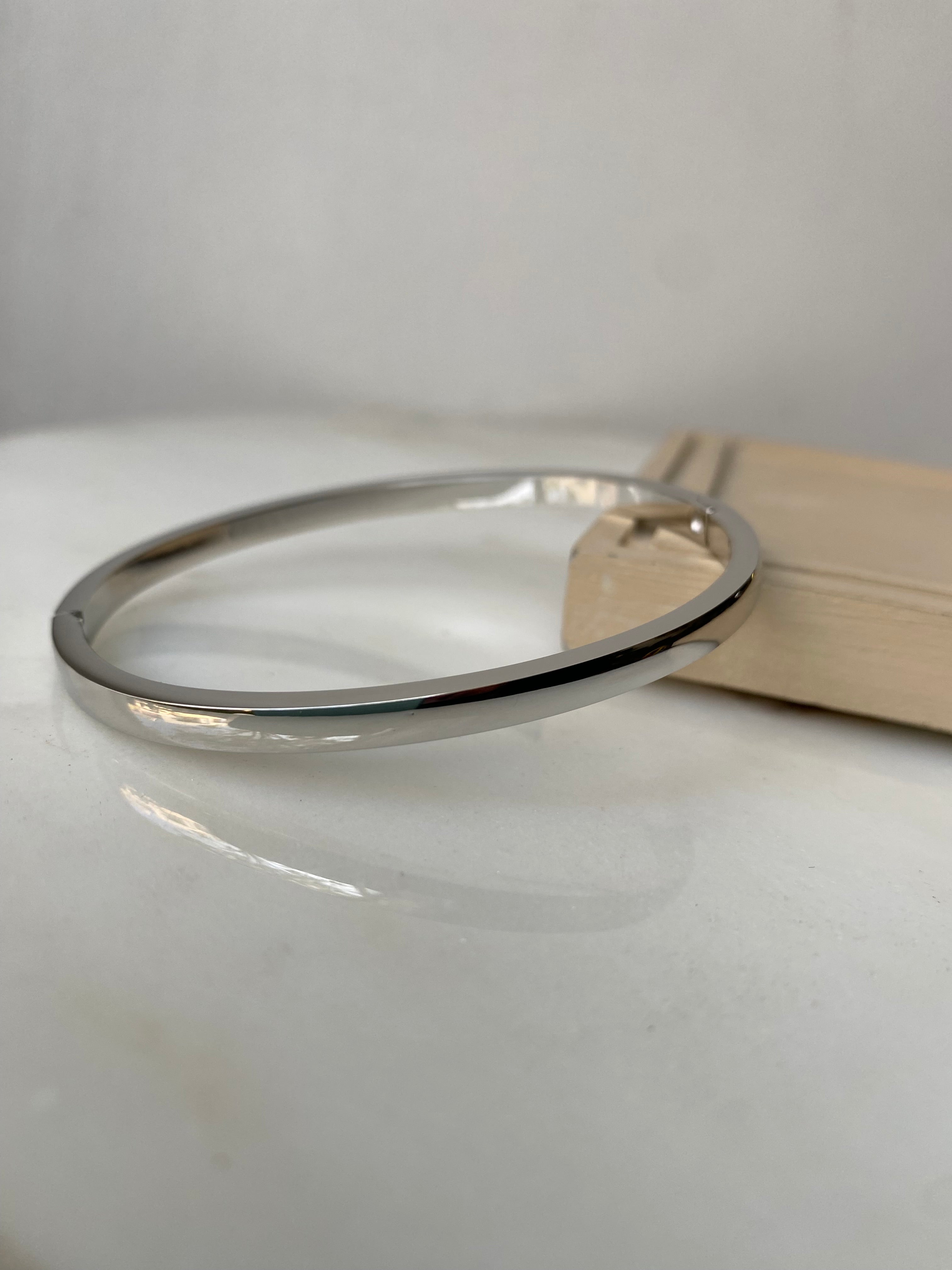 CHLOE | Tarnish Free | Gold/Silver | Plain Bangle