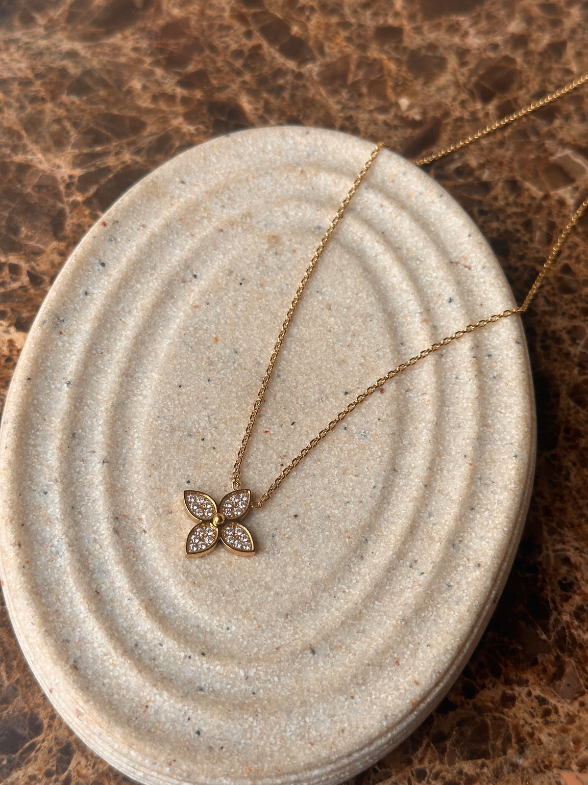 MAGNOLIA| TARNISH-FREE| GOLD FLOWER NECKLACE