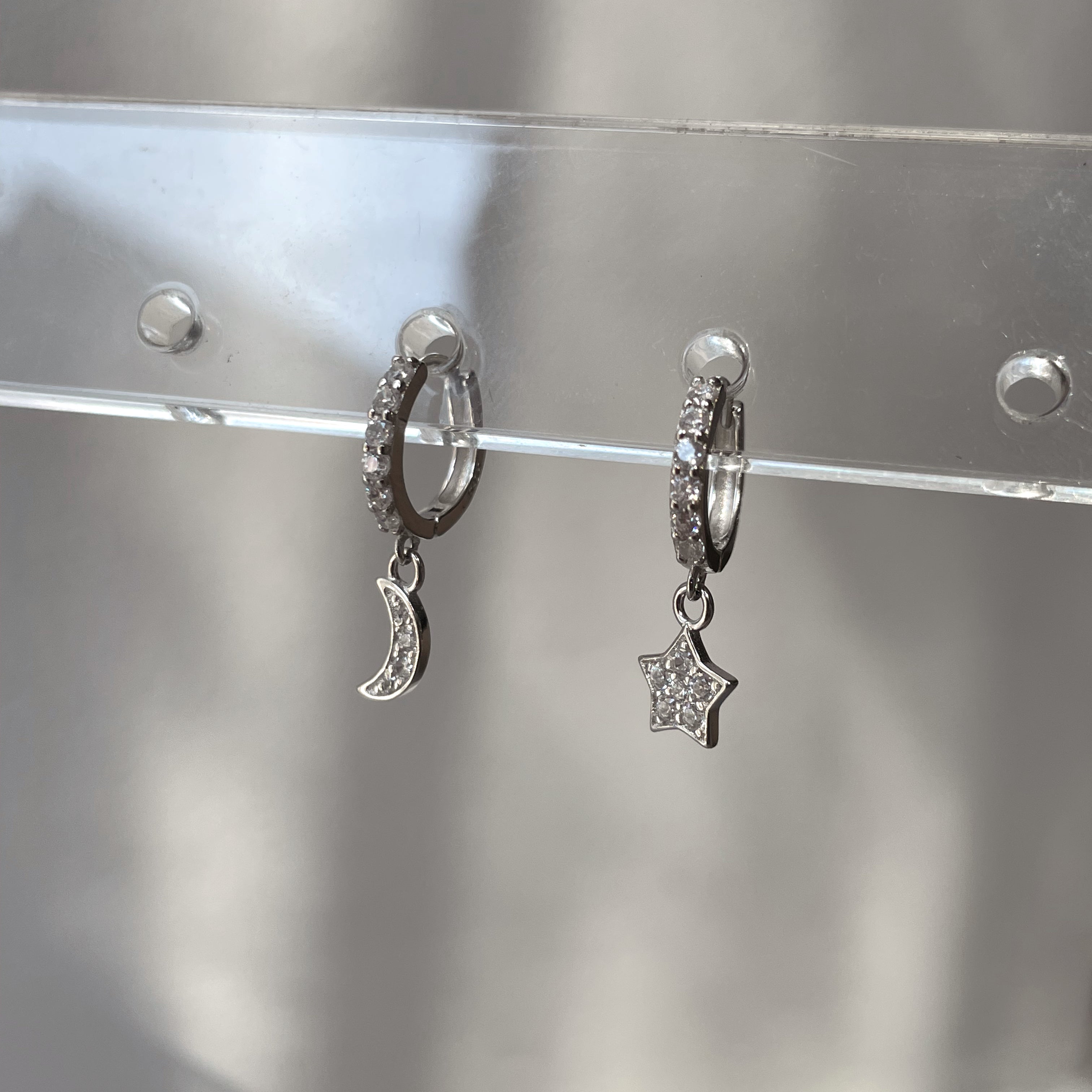 CERELIA | S925 Sterling Silver |18k Gold/Platinum Plated I Cubic Zirconia | Star and Moon Huggie | Earring