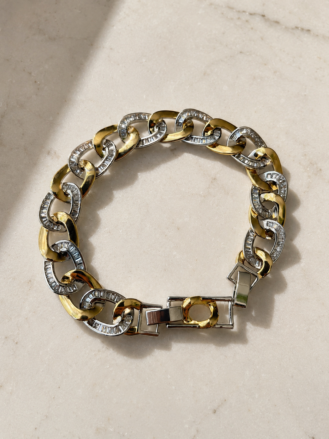 ENTWINE| Interlinked Mixed Metal Bracelet