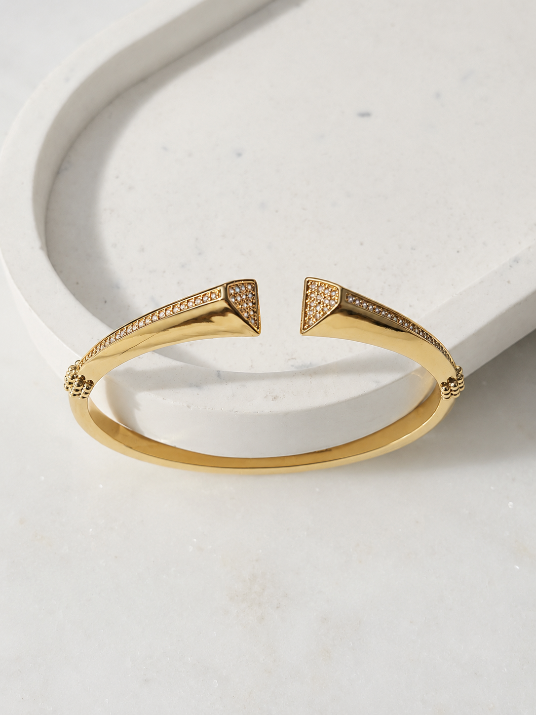 FIRST CLASS| Geometric Gold Bangle