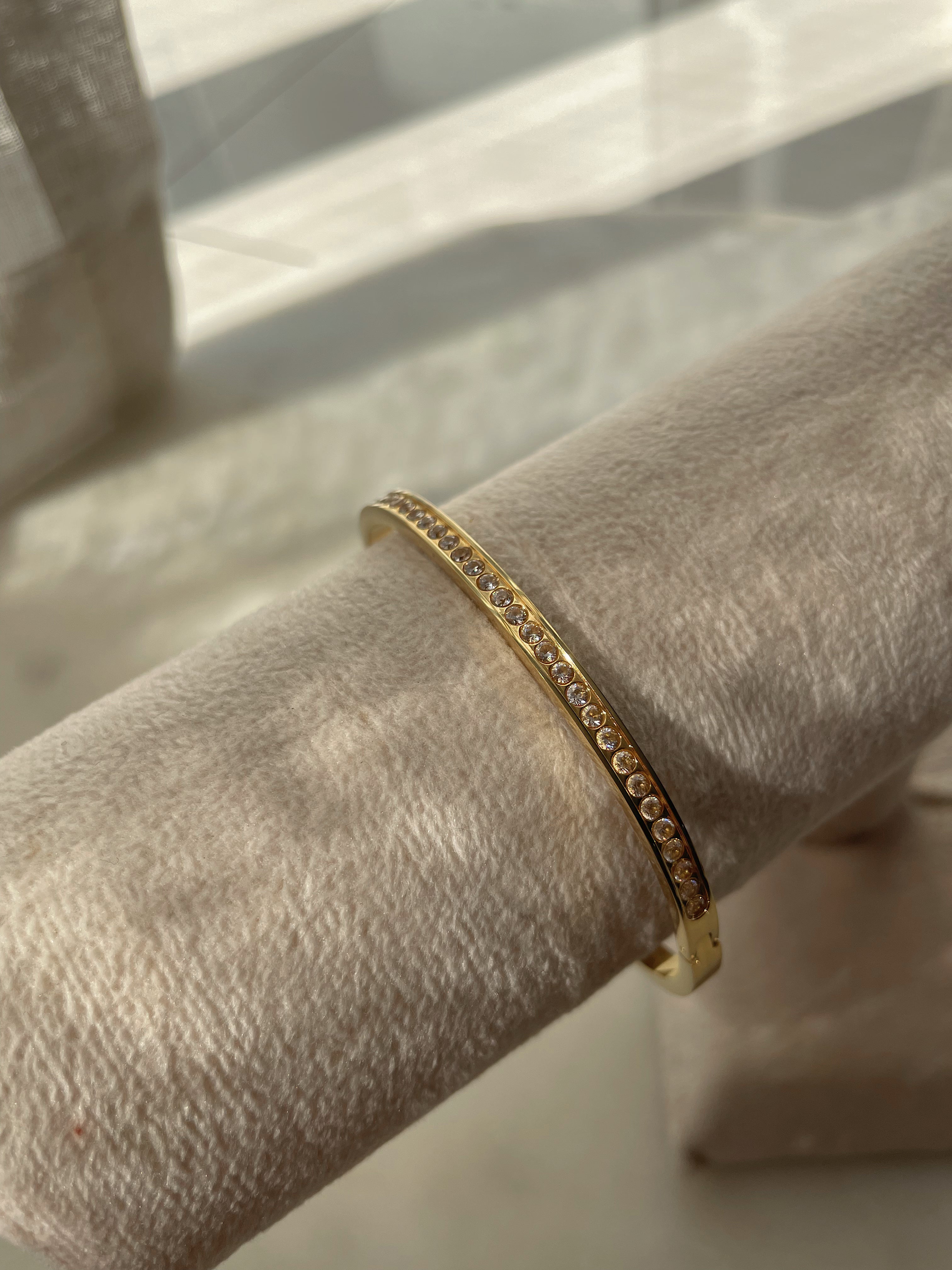 WONDERLAND | Tarnish Free | Gold/Silver/Rose-Gold | Cubic Zirconia | Bangle
