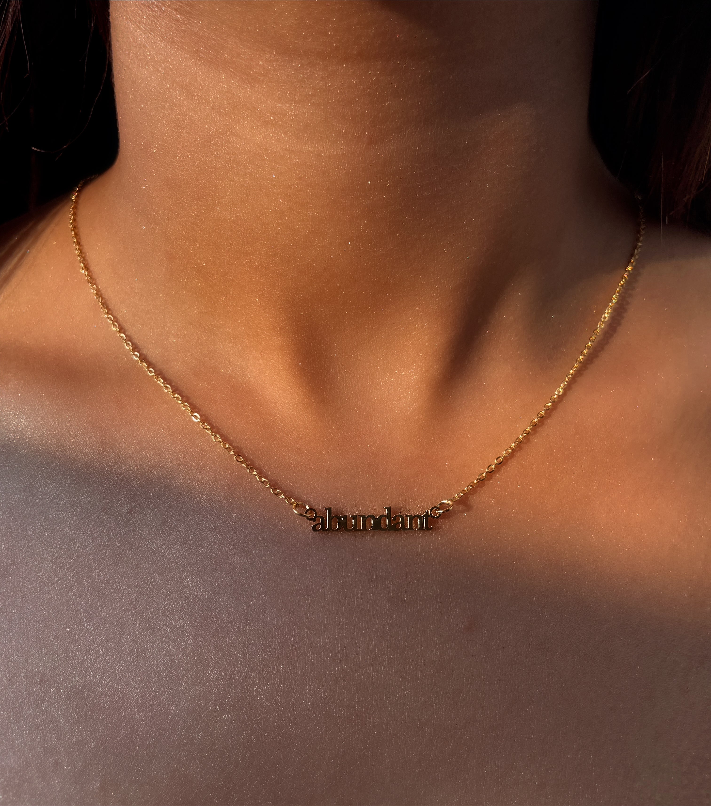 Word Necklaces | Pendant Style | Tarnish Free | 18ct Gold Plated and Stainless Steel | Superwoman/Hustler/Abundant/Beautiful/Bossbabe