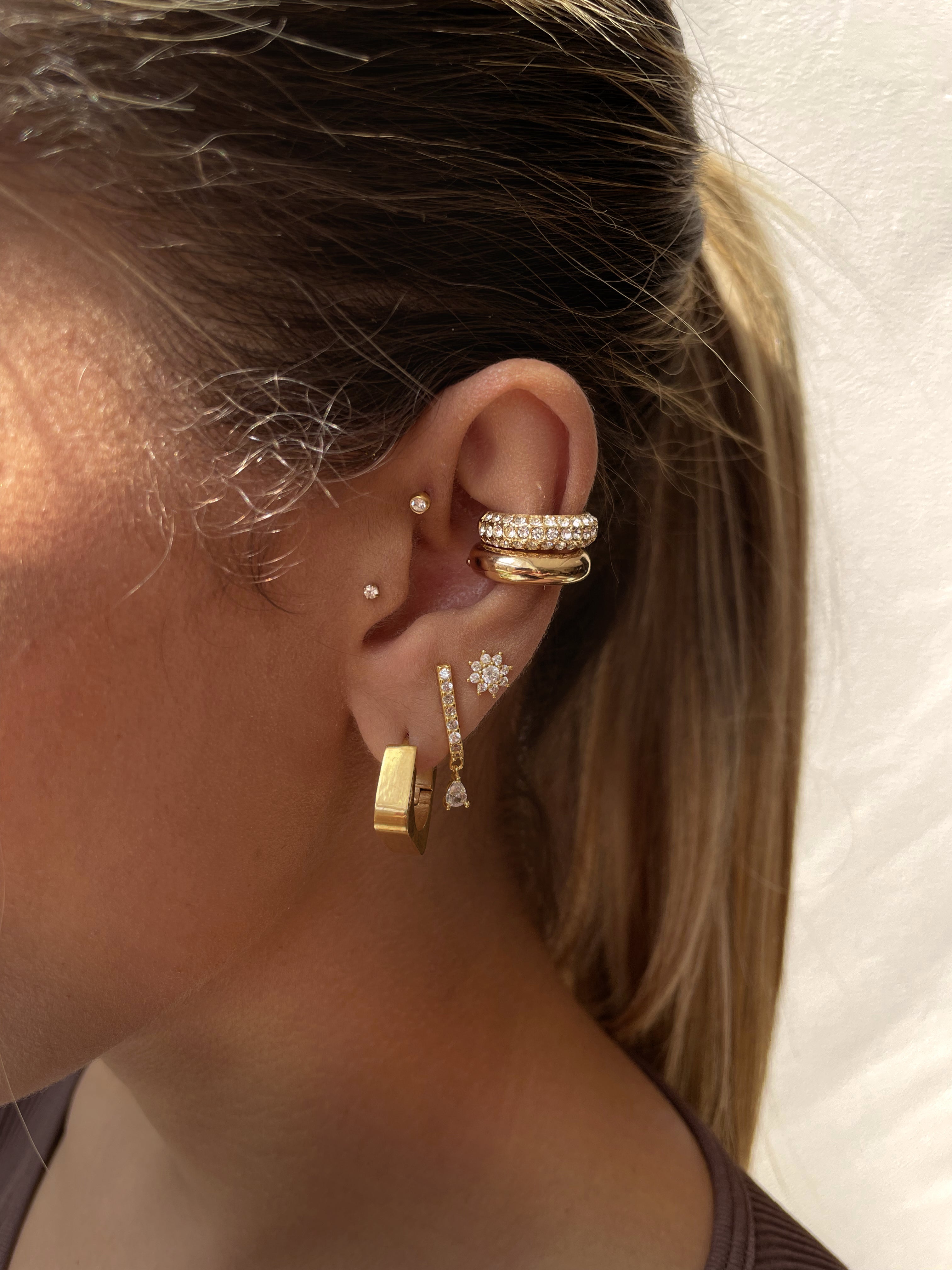 LUSTROUS | Cubic Zirconia Linear Stud| S925 Sterling Silver 18ct Gold Plated Earrings