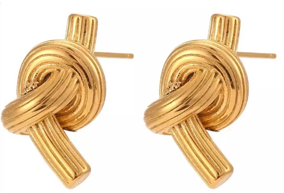 LESEDI | Tarnish-Free | Gold Knotted Earring