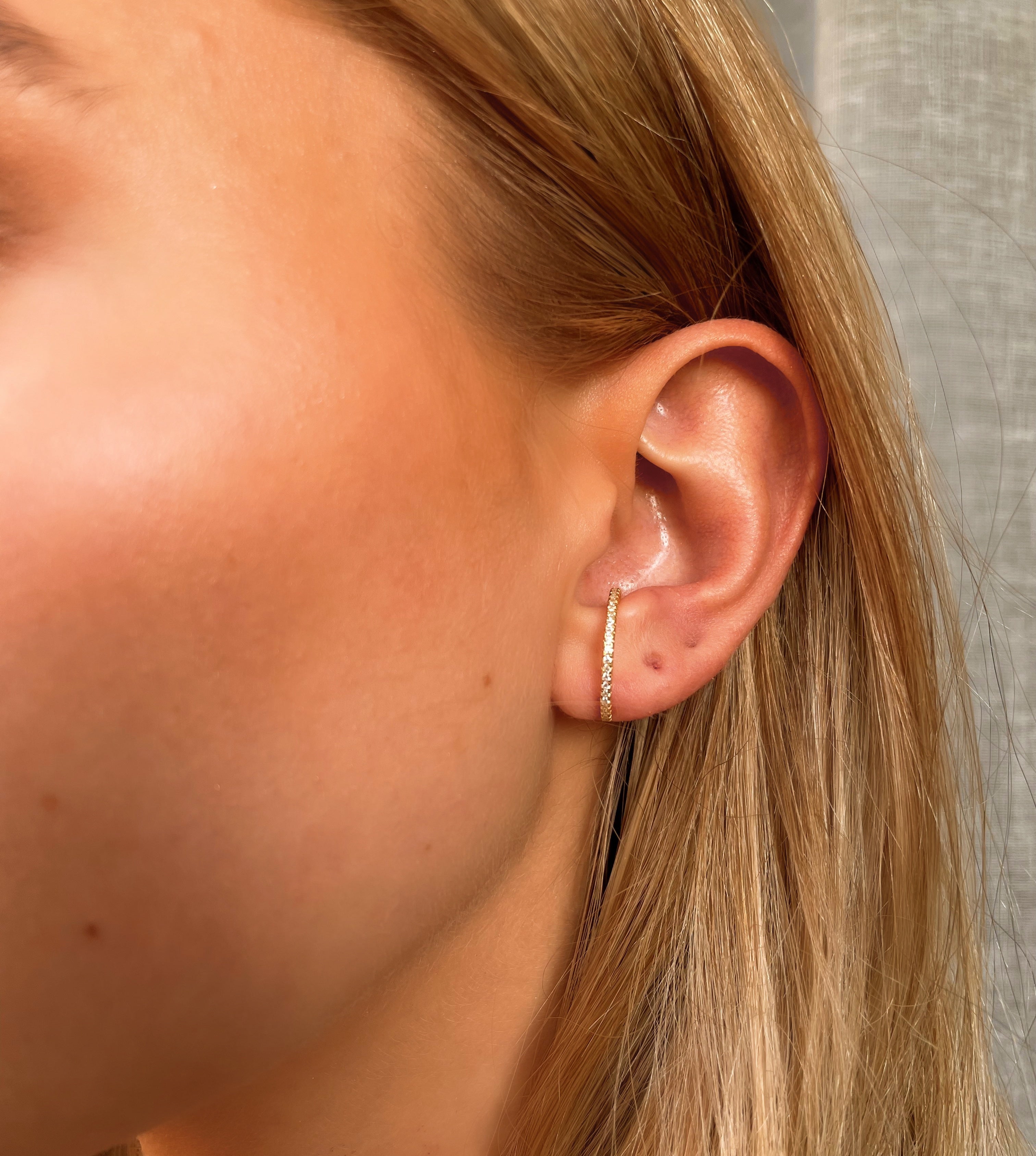 FAMOUS | Cubic Zirconia Curved Stud| S925 Sterling Silver 18ct Gold Plated Earrings