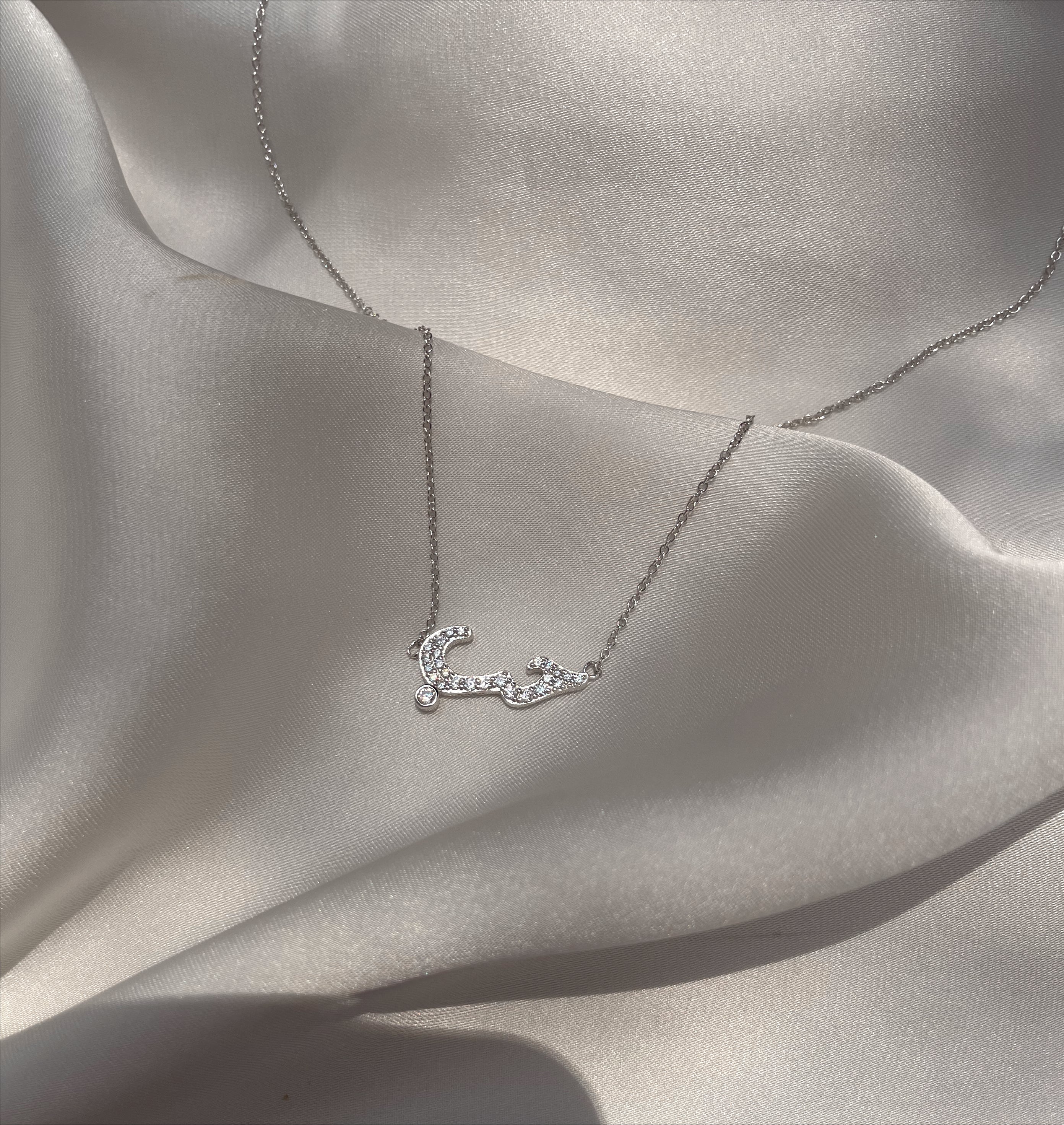 PREMIUM ARABIC LOVE | S925 Sterling Silver I 18ct gold plated I Cubic Zirconia I Dainty Pendant Necklace