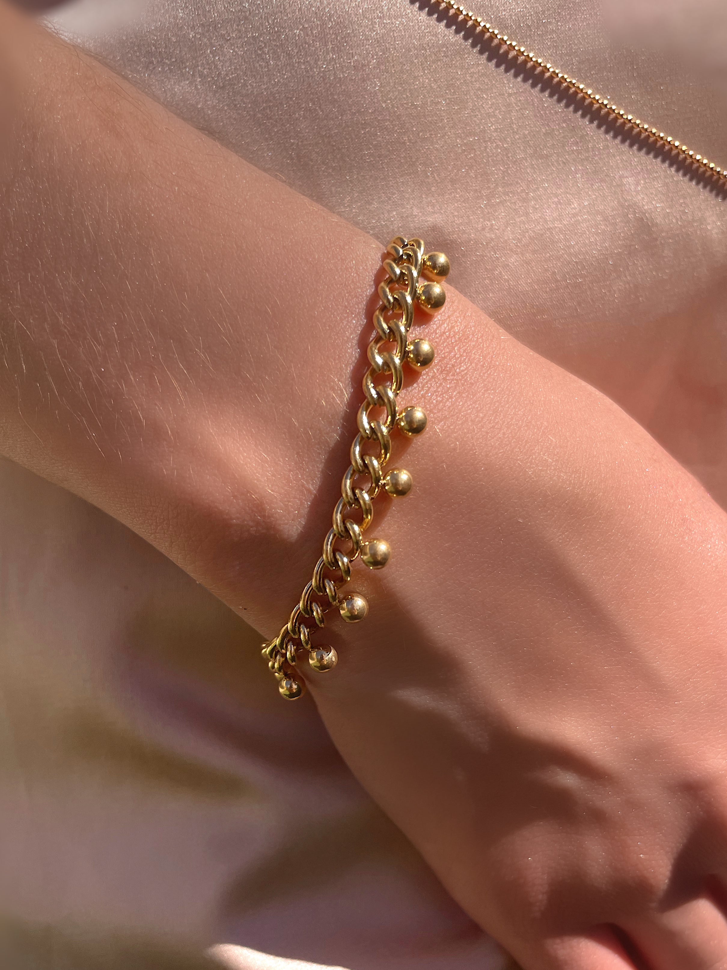 SHAISTA | Tarnish Free | Gold Chunky Link Ball Charm | Bracelet