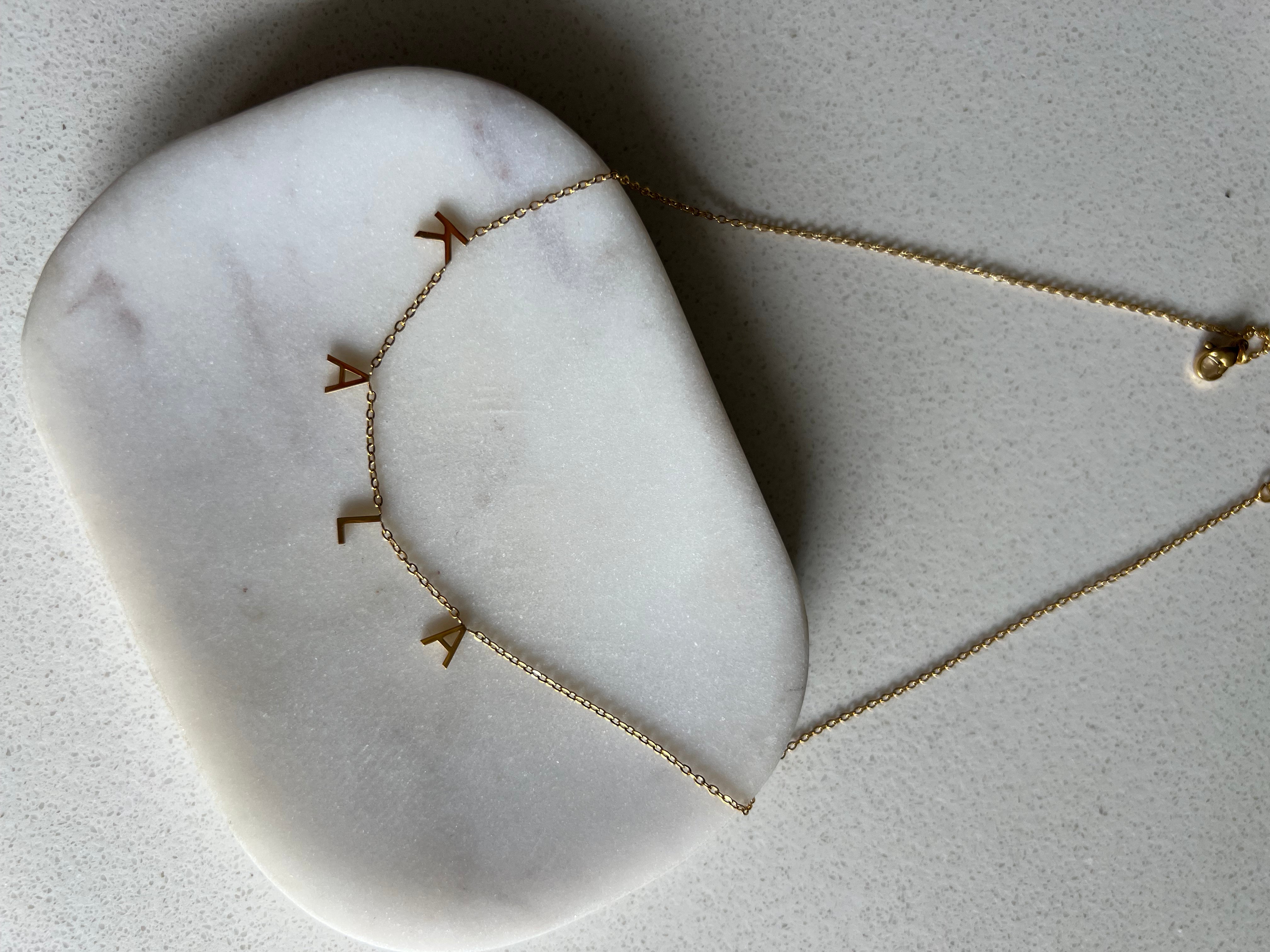 AUNT NECKLACES | 16 Terms | Spaced Out/Pendant Style | Tarnish Free | 18ct Gold Plated and Stainless Steel |