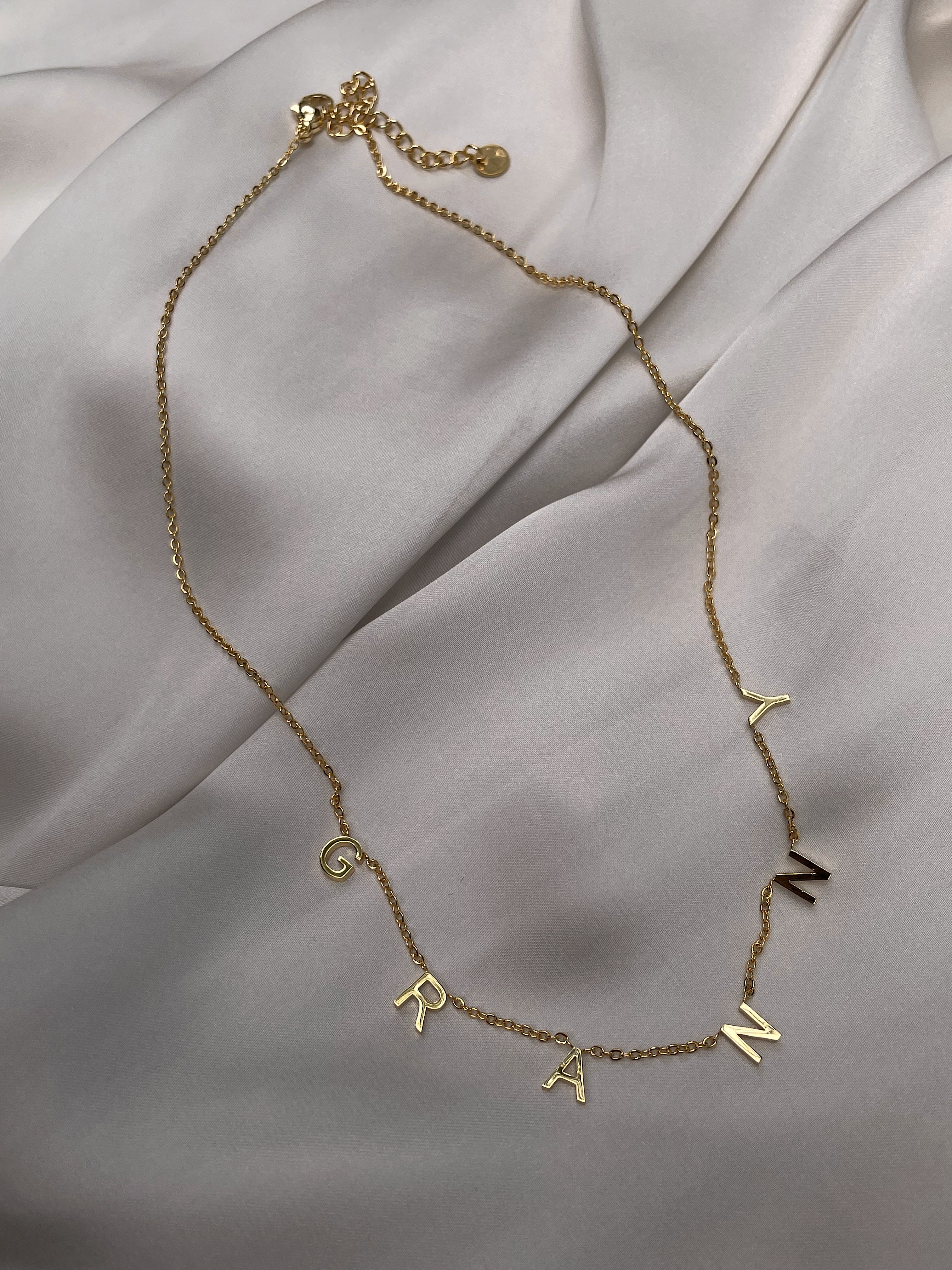 GLAMMA GRANNY GRAN OUMA MA NAN NANI NANA DADI GRANDMA GOGO GLAMMY GIGI | GRANDMOTHER WORD NECKLACES | 11 styles | Tarnish Free | 18ct Gold Plated and Stainless Steel |