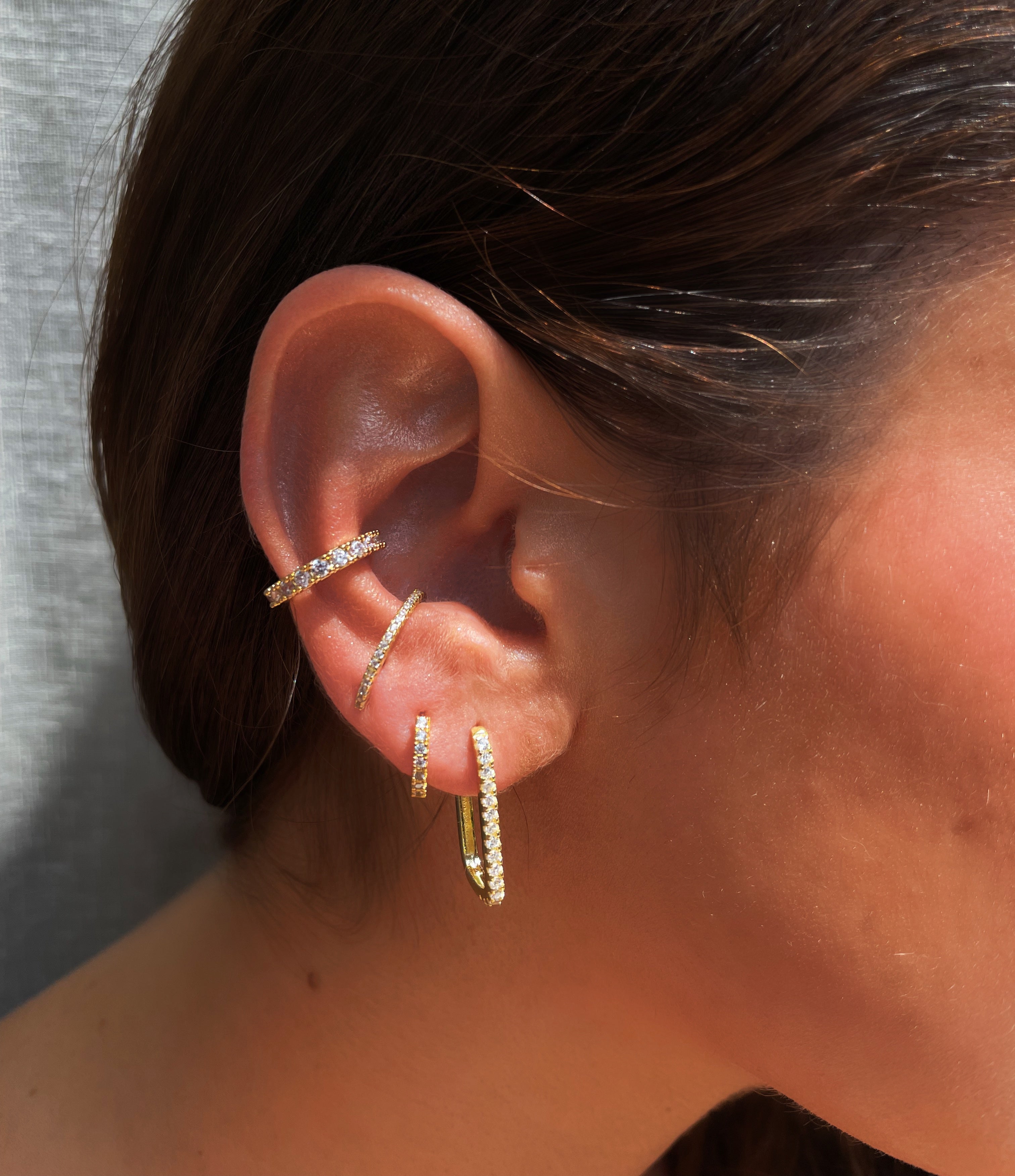 FAMOUS | Cubic Zirconia Curved Stud| S925 Sterling Silver 18ct Gold Plated Earrings