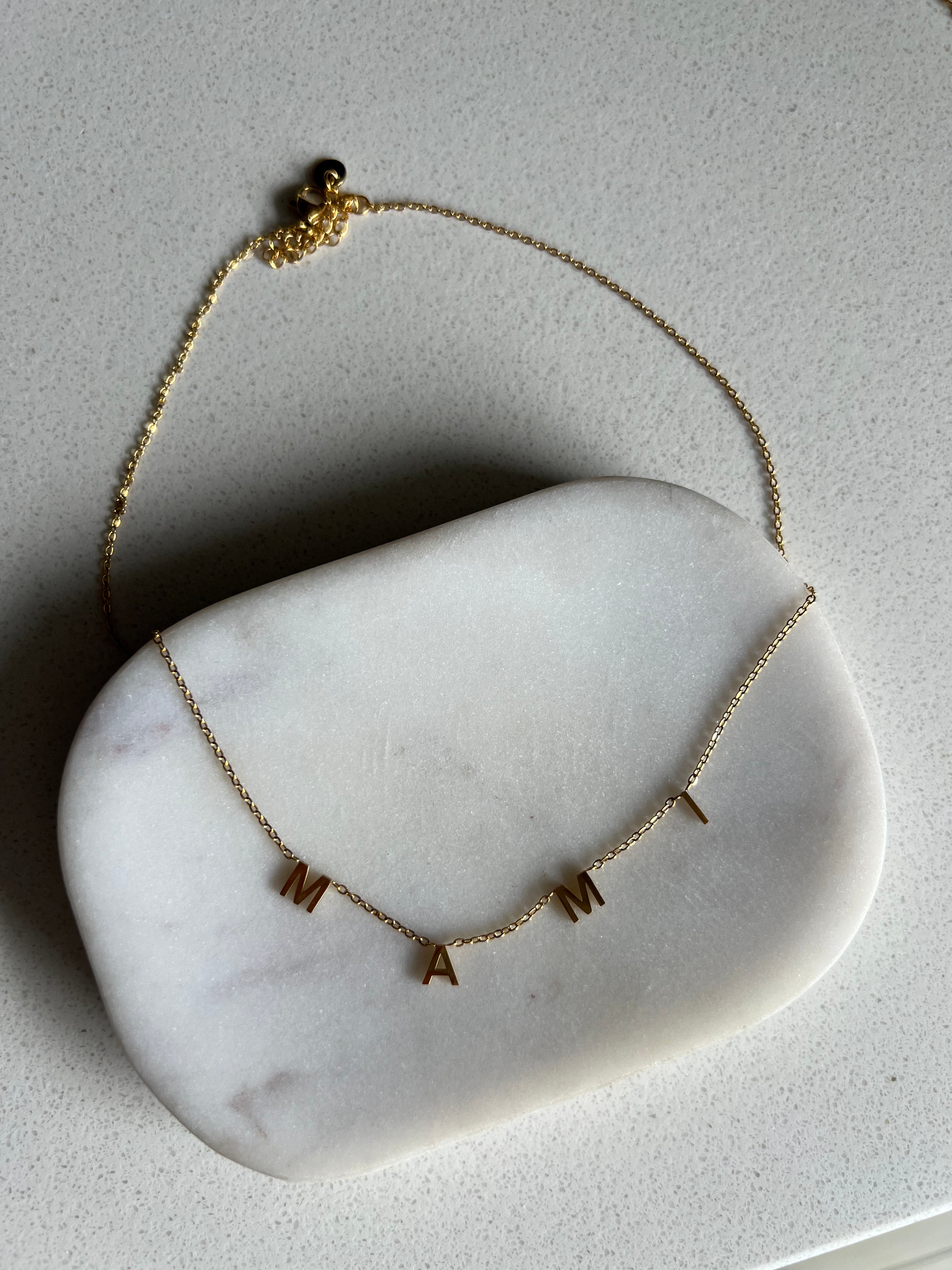 AUNT NECKLACES | 16 Terms | Spaced Out/Pendant Style | Tarnish Free | 18ct Gold Plated and Stainless Steel |