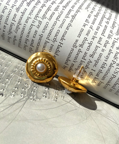 CHARLOTTE | Tarnish Free | Gold Chunky Circle Pearl Stud | Earrings