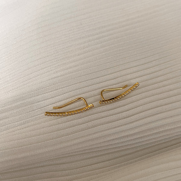 TAMAR | S925 Sterling Silver | 18k Gold Plated I Cubic Zirconia | Linear Crawler | Earring
