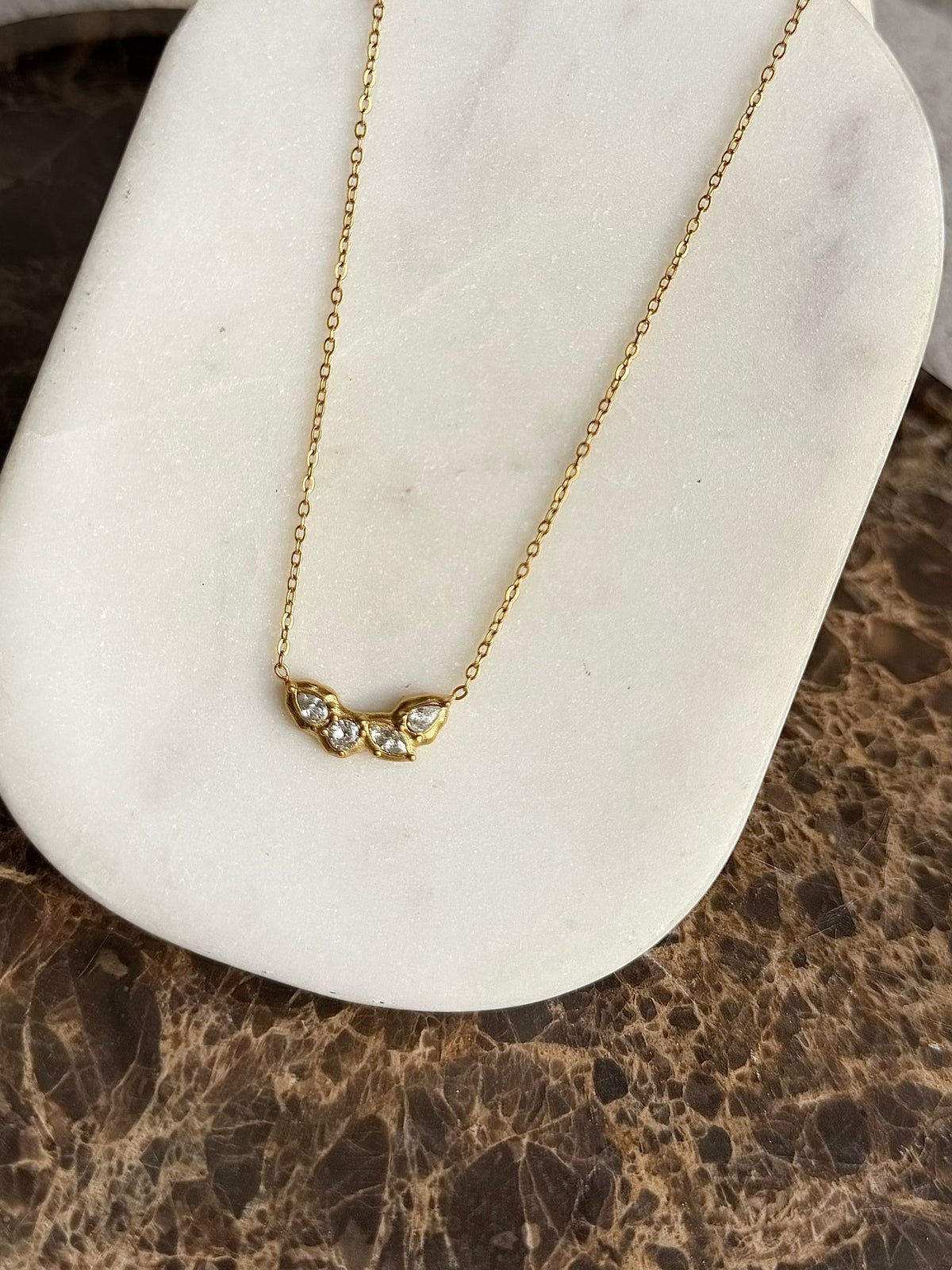 FLEUR| TARNISH-FREE PENDANT NECKLACE