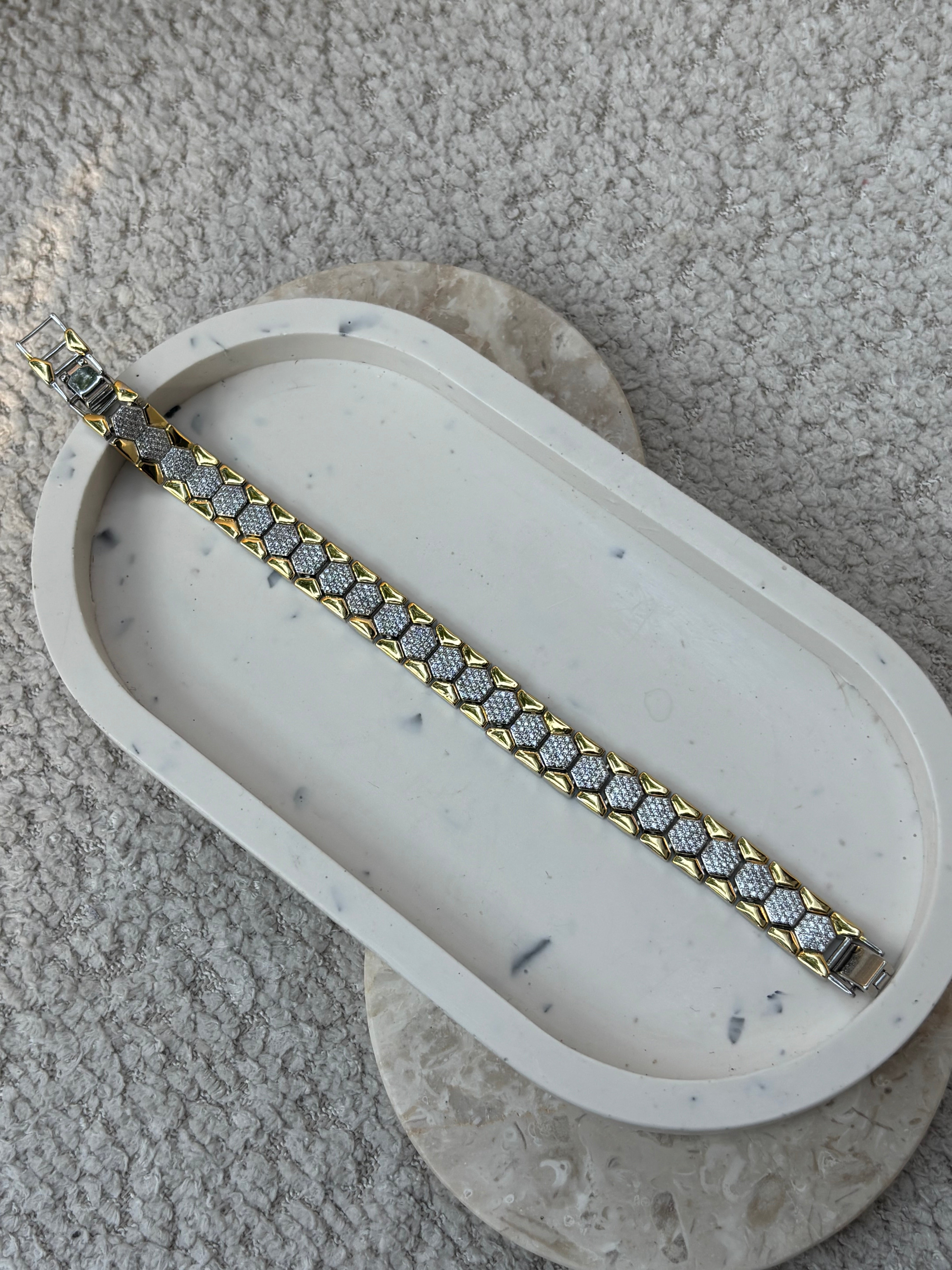 PRISM GLOW| Mixed Metal Bracelet