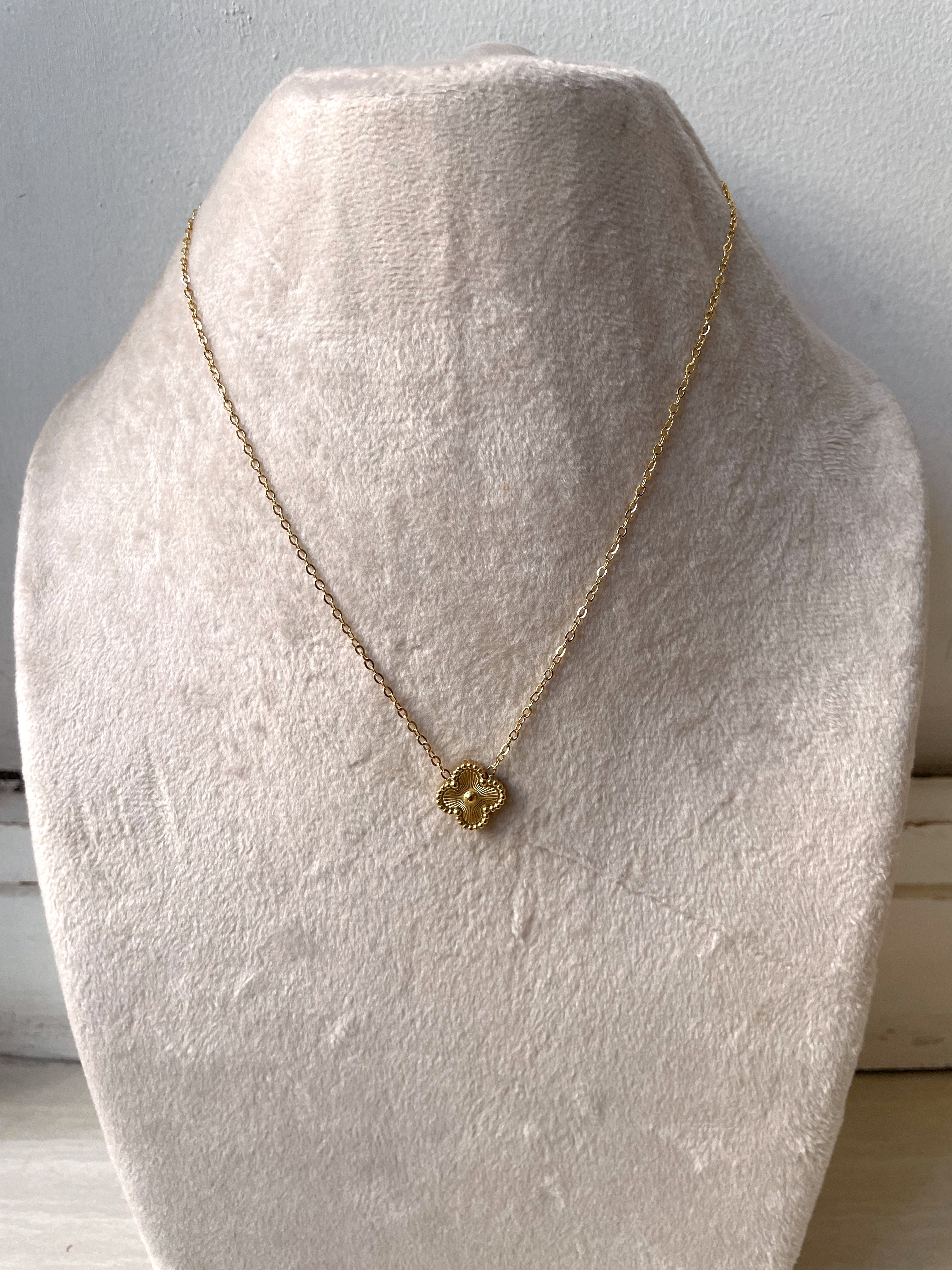 FLOWER SINGLE | Tarnish Free | Gold Black/White Single Flower | Necklace