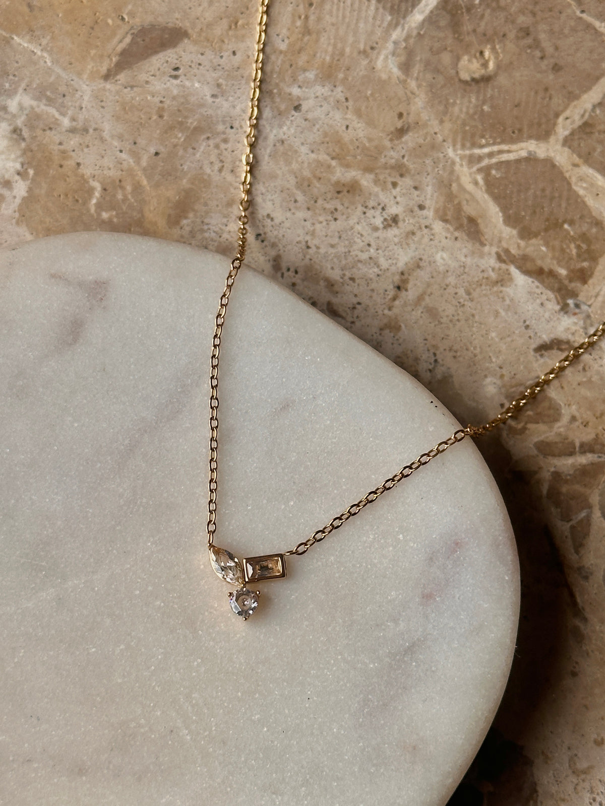 TRIO BELLE| TARNISH-FREE DAINTY NECKLACE