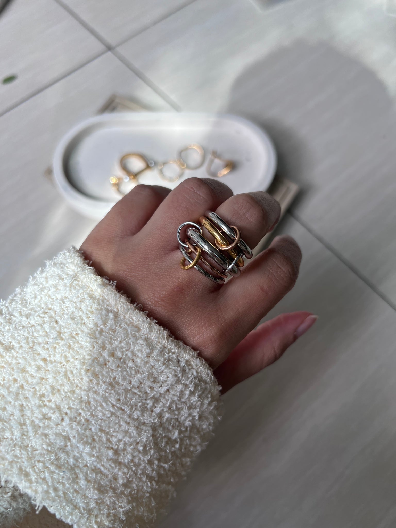 LIA | Tarnish Free | linked 4 eternity bands Ring | Gold, silver, Rose Gold