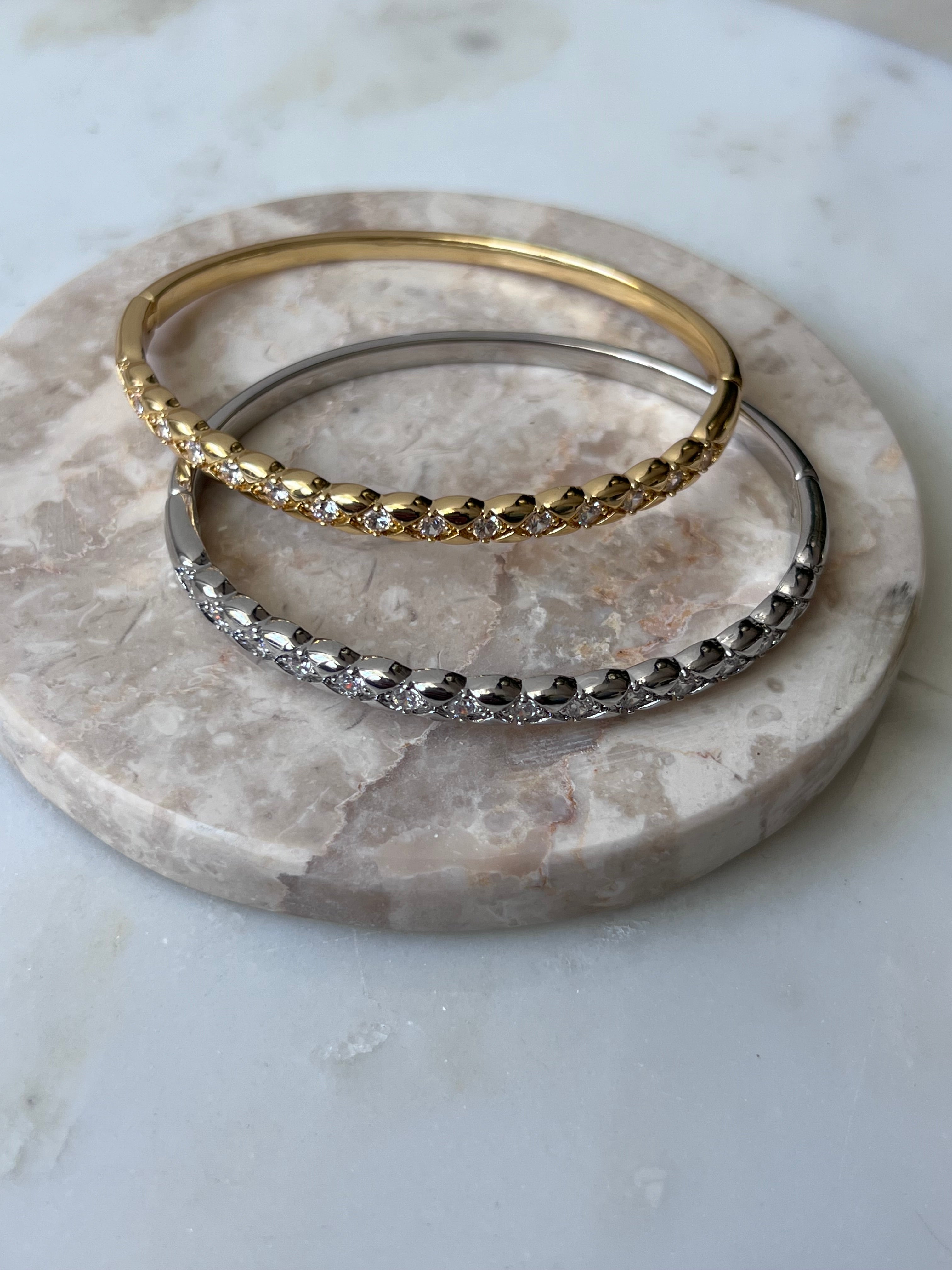 CRYSTAL DISTRICT| Gold/Silver Luxury Pavé Bangle