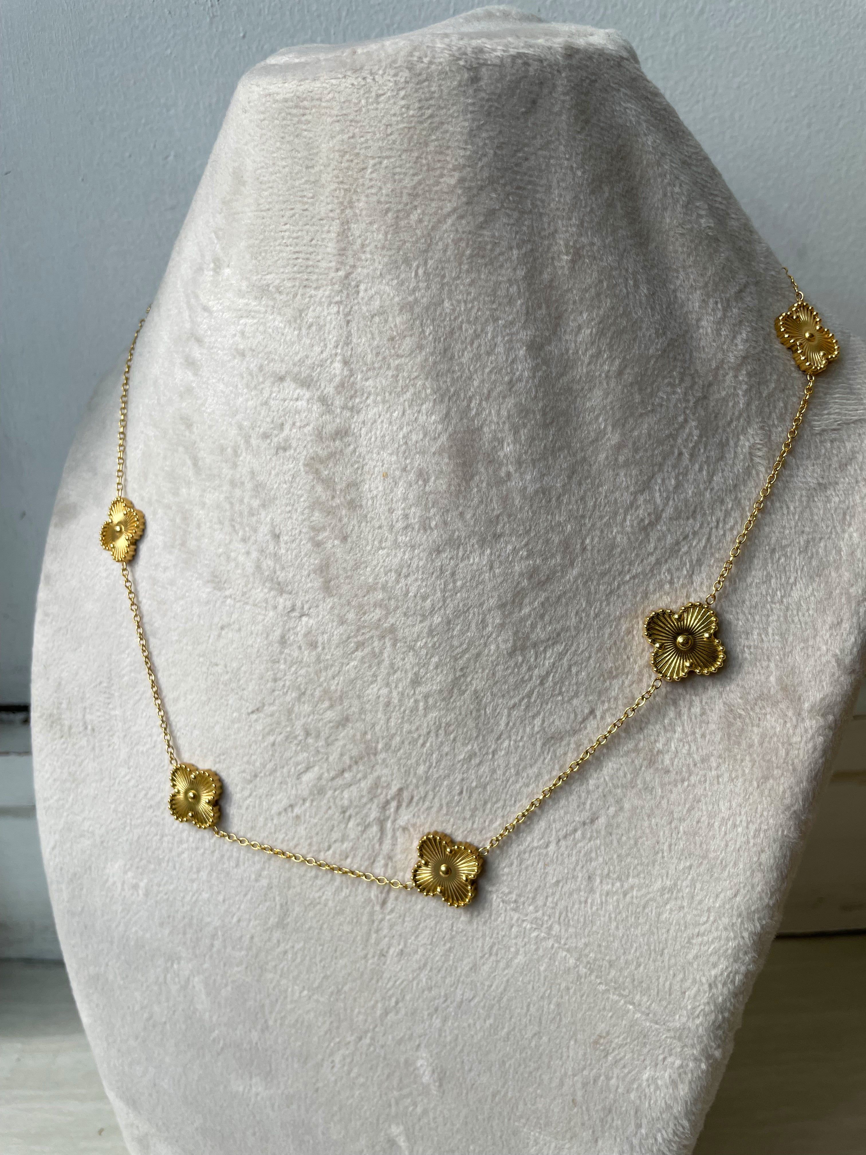 FLOWER MULTI NECKLACE | Tarnish Free | Gold Black/White Multi-Flower | Necklace