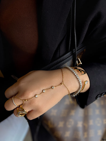 MUSCAT | Jeweled Hand Chain | Tarnish Free
