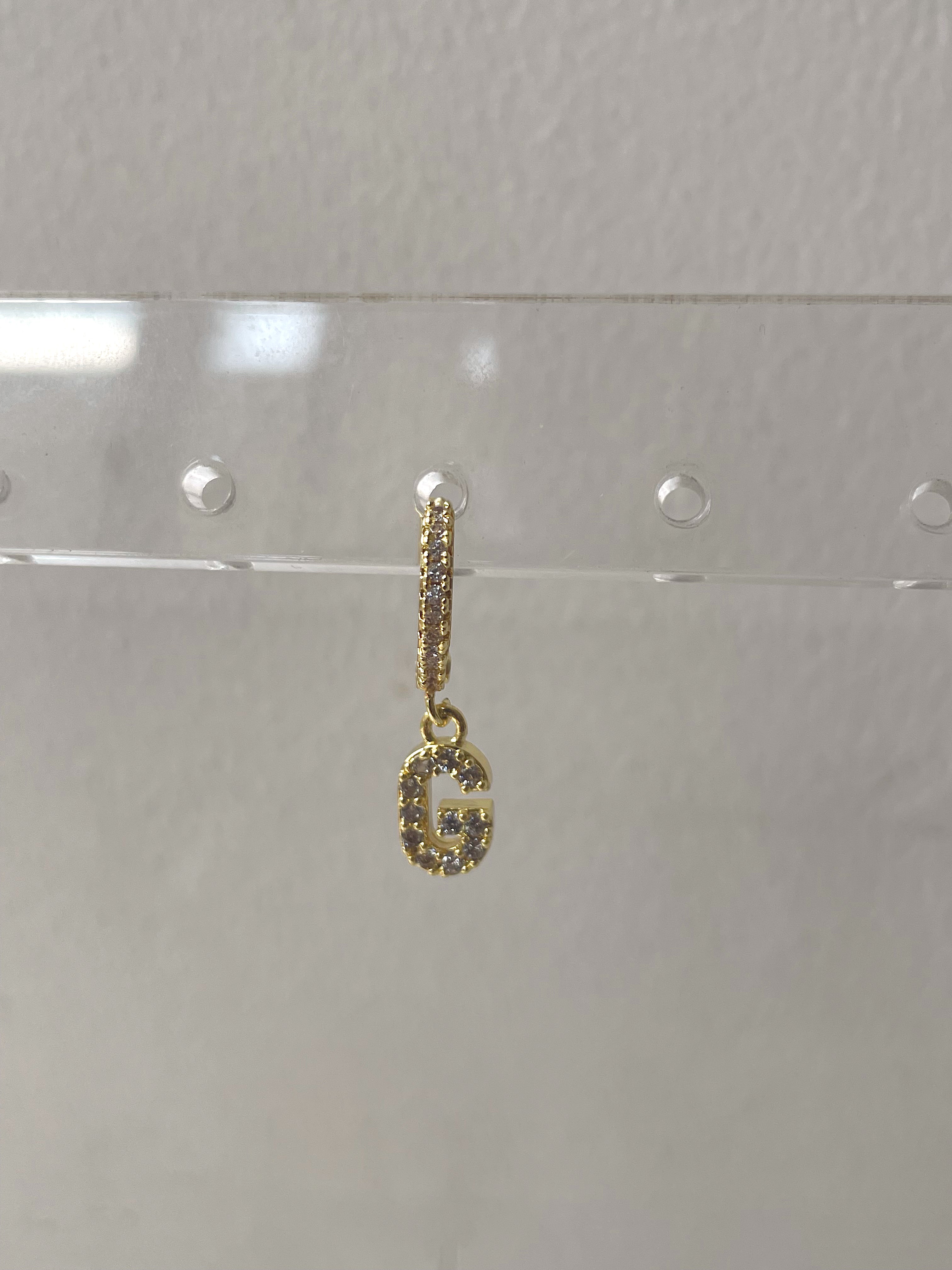 INITIAL HUGGIES | Earrings (One Piece)