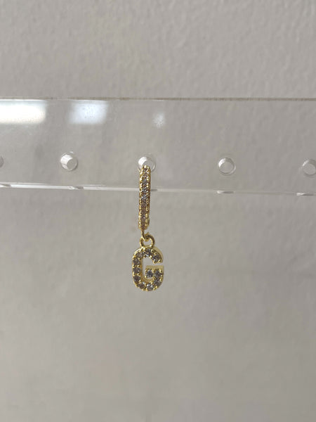 INITIAL HUGGIES | Earrings (One Piece)
