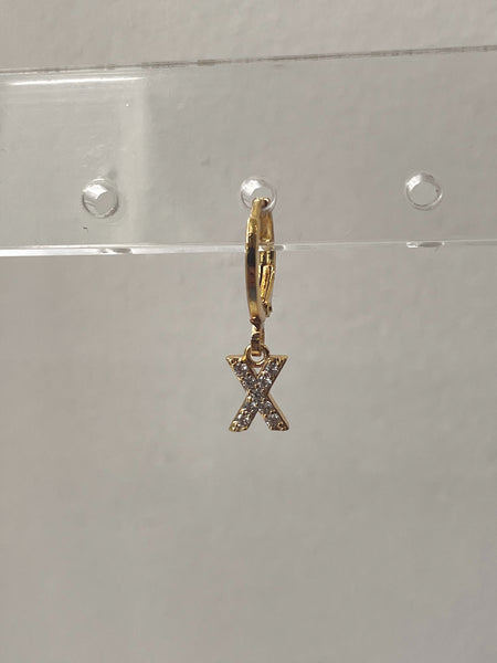 INITIAL HUGGIES | Earrings (One Piece)