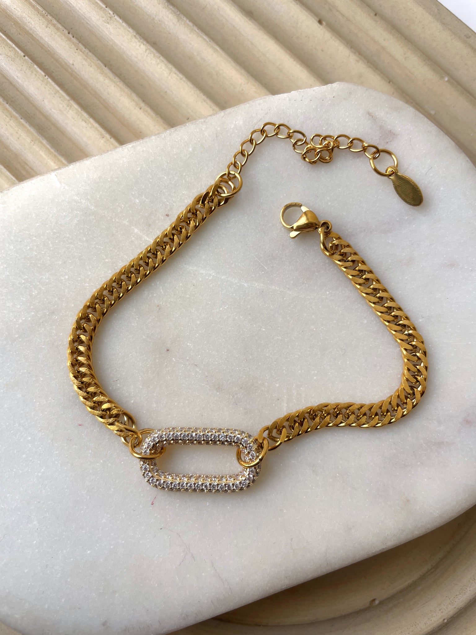 G-MONEY BRACELET| Tarnish Free | Encrusted Oval Cuban Link | Bracelet
