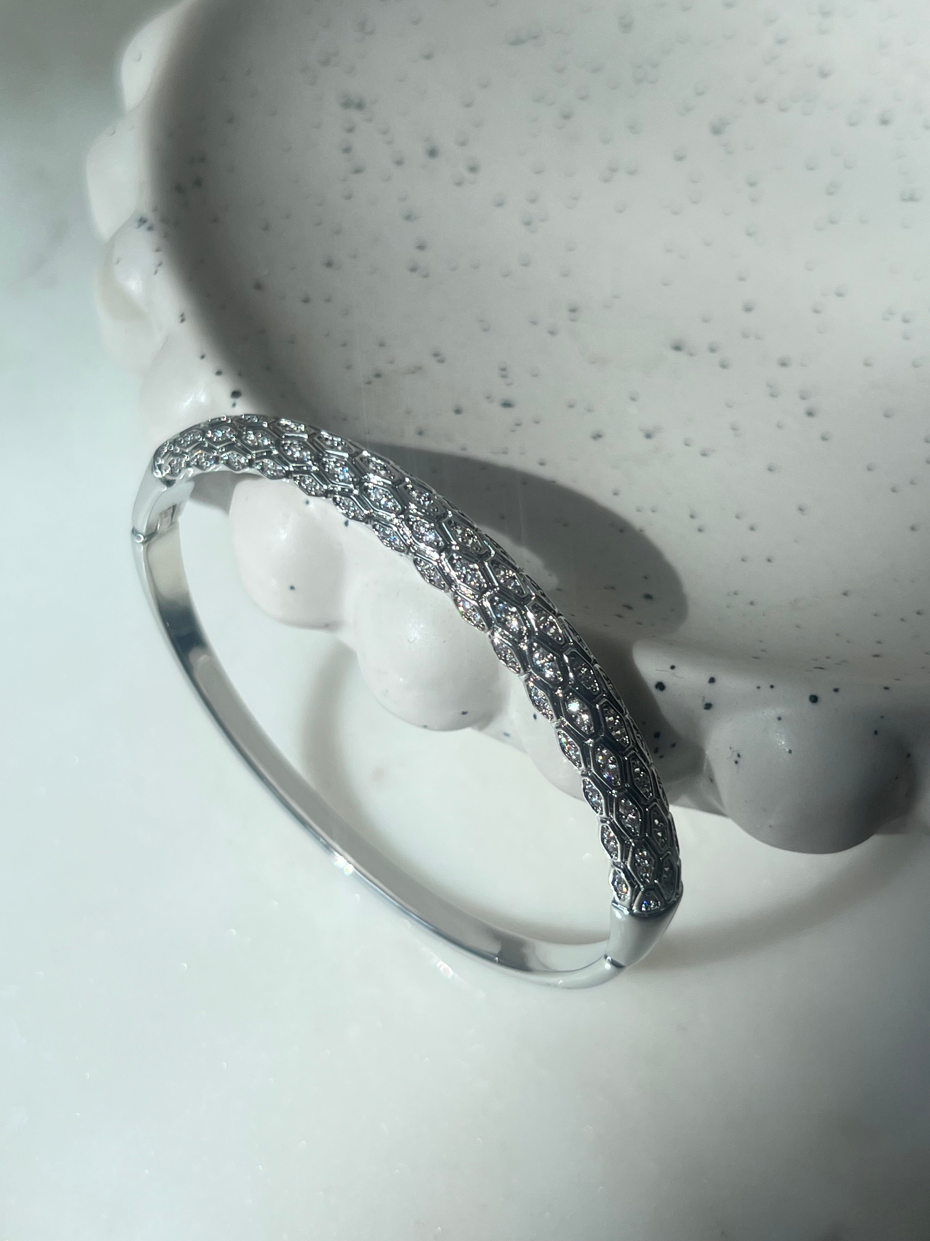 BELLADONNA| Gold/Silver Pavé Bangle