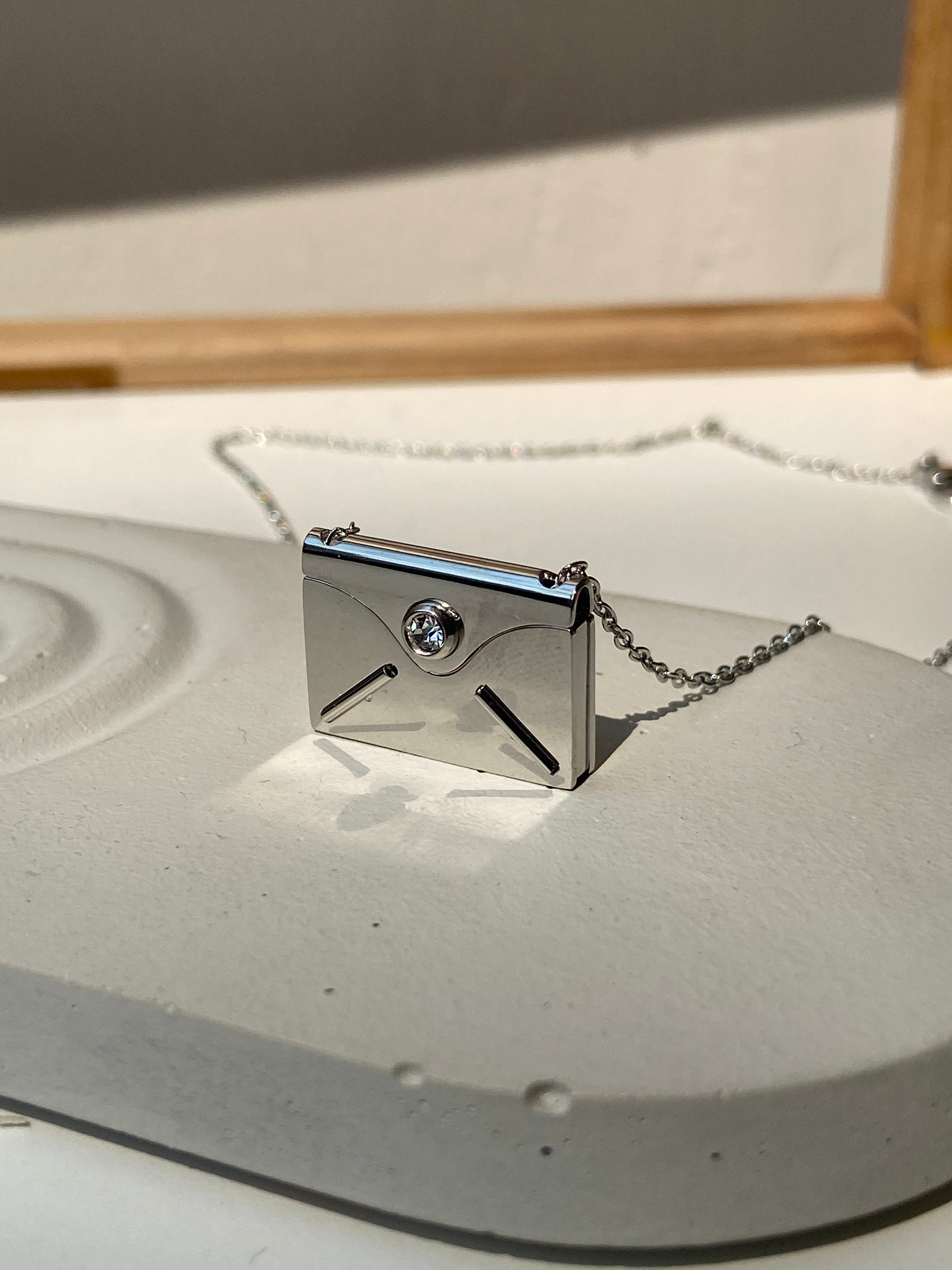 ENVELOPE LOVE + ENGRAVING| Silver/Gold/Rose Gold Necklace | Tarnish-Free