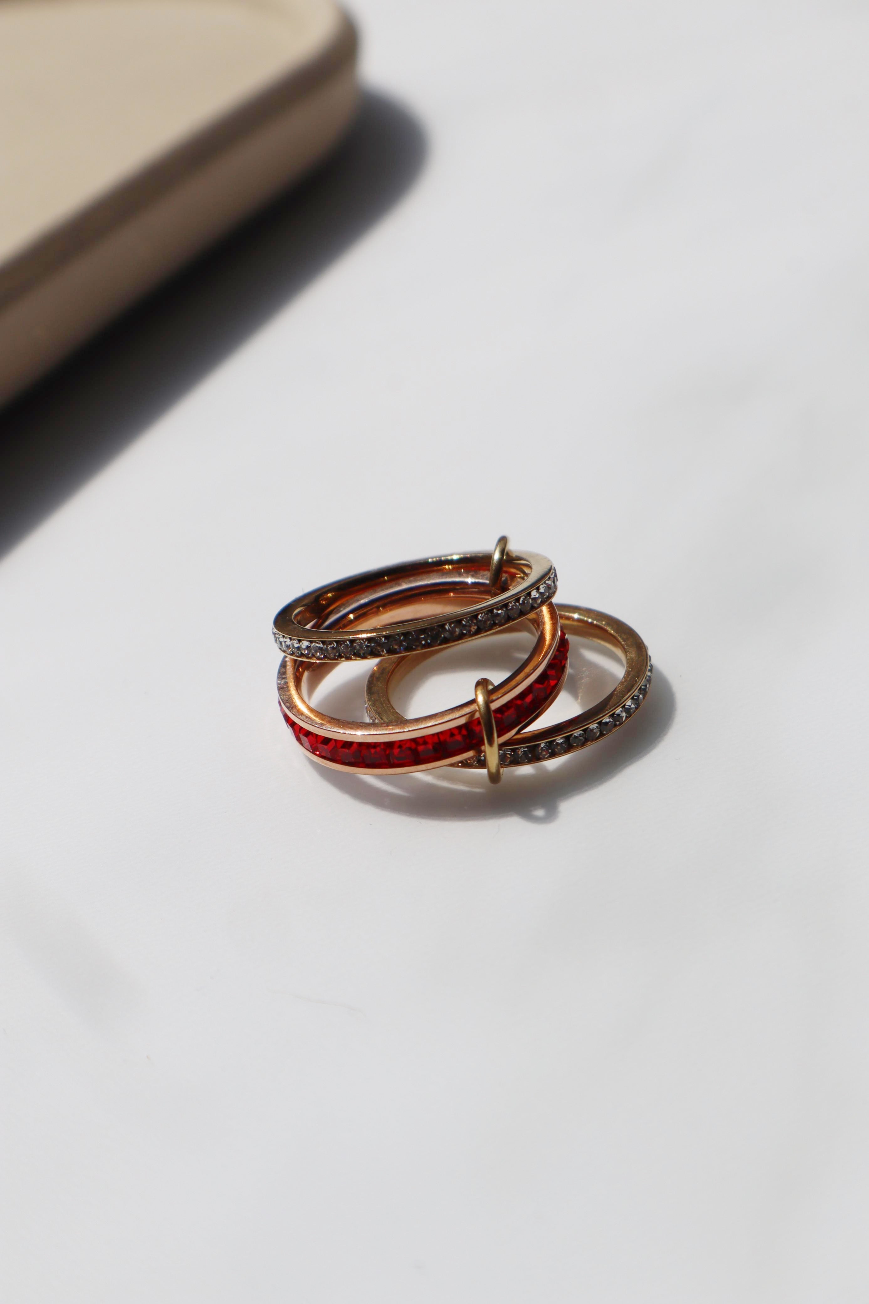 SCARLET|Tarnish-Free| Linked 3 Eternity Bands Ring| Red and Gold