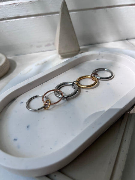 LIA | Tarnish Free | linked 4 eternity bands Ring | Gold, silver, Rose Gold