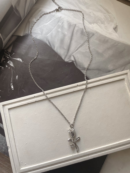 YVES | ZibaMan | Gold/Silver Rose Pendant Necklace | Tarnish-Free