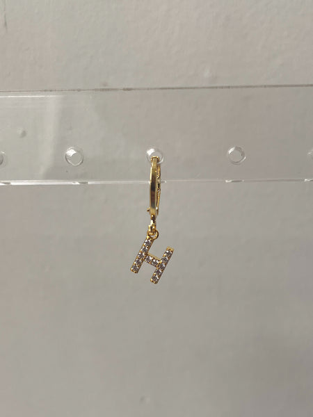 INITIAL HUGGIES | Earrings (One Piece)