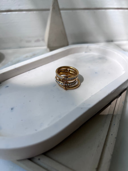 MIA | Tarnish Free | linked 4 eternity bands Ring | Gold with cubic zirconias