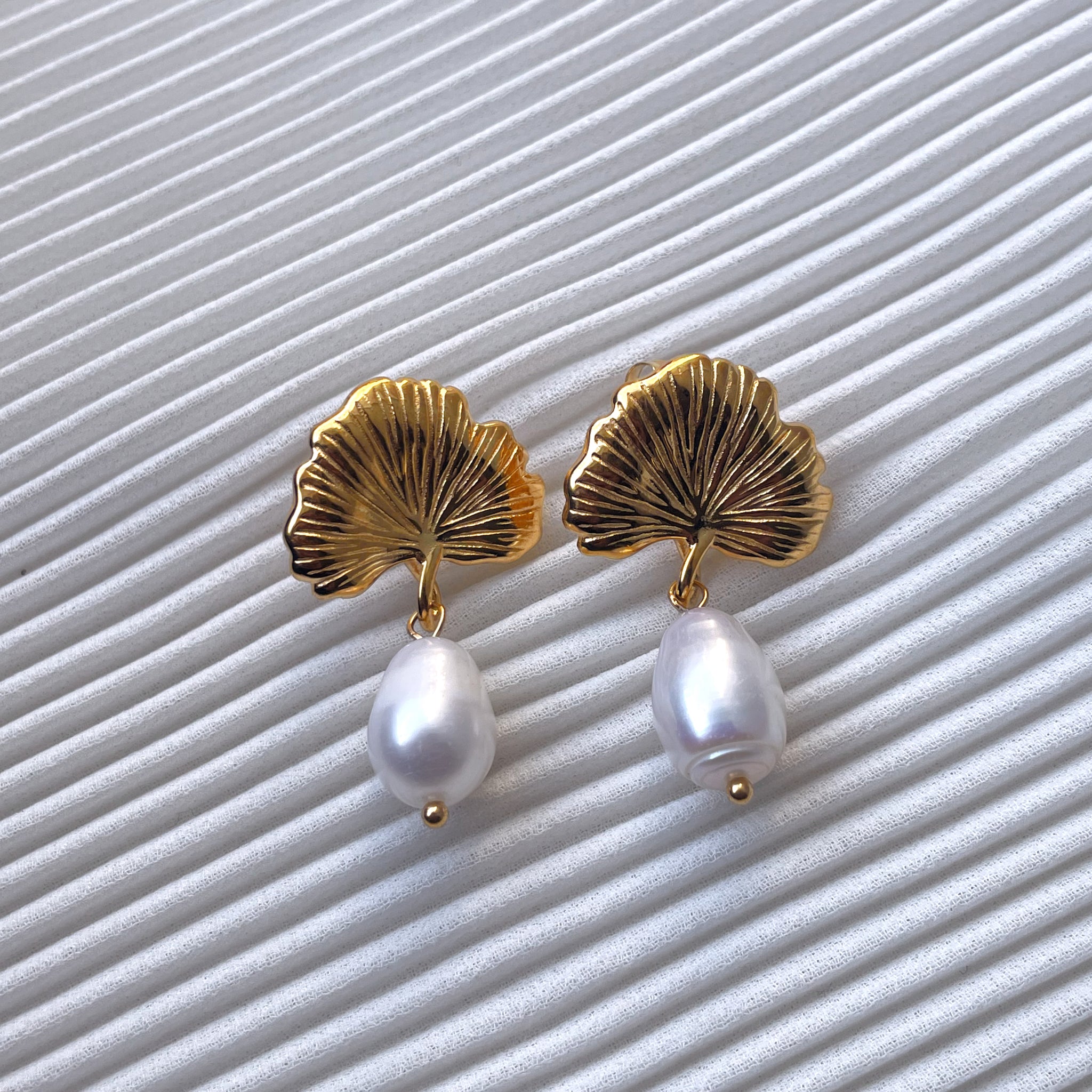 MAGNOLIA | Tarnish-Free | Gold Flower Freshwater Pearl | Earring