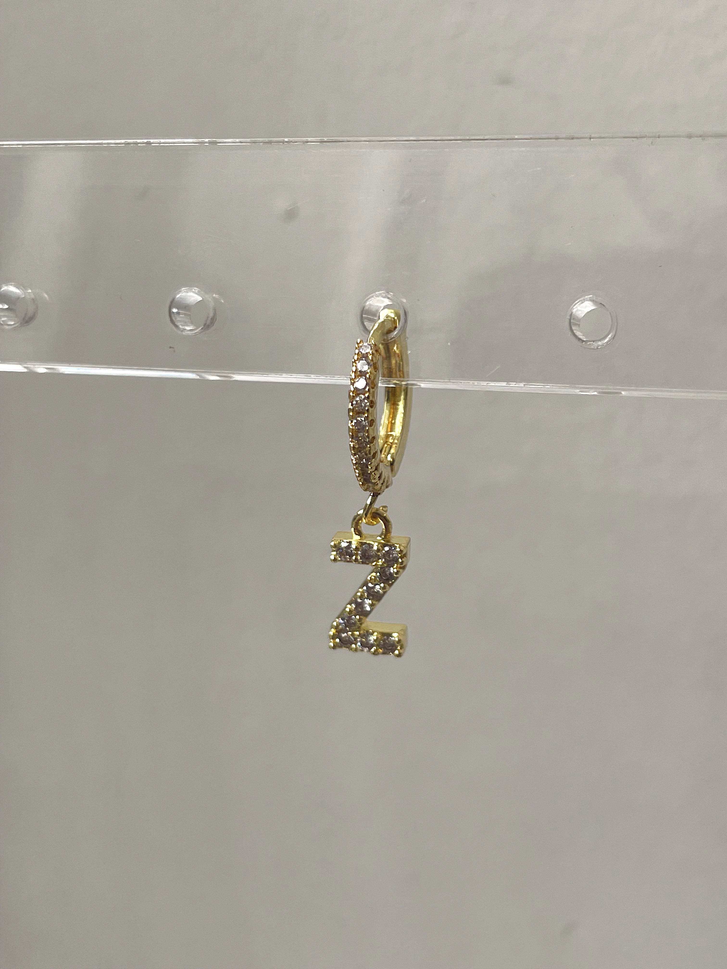INITIAL HUGGIES | Earrings (One Piece)